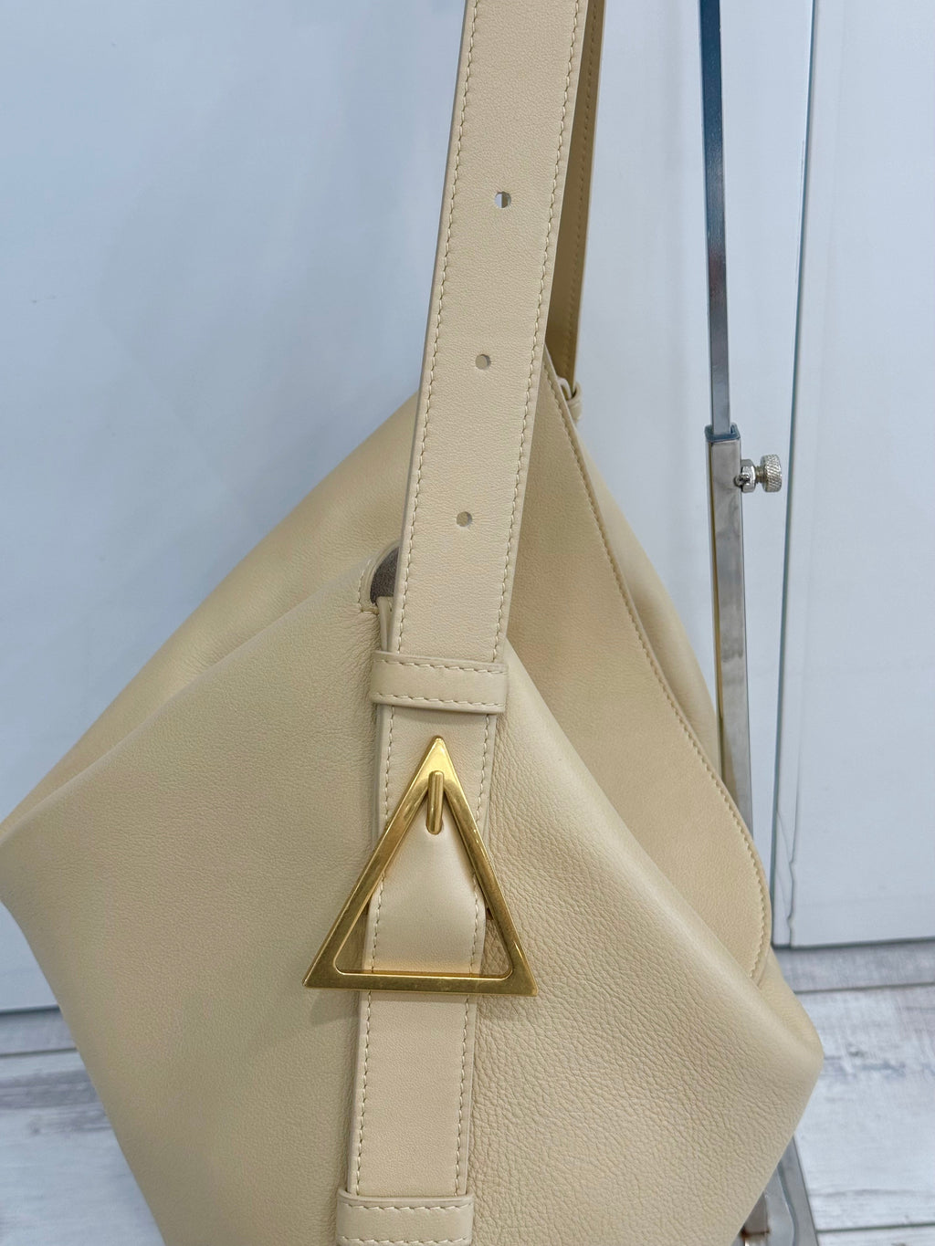 BOTTEGA VENETA CALFSKIN LEATHER CRADLE SHOULDER BAG