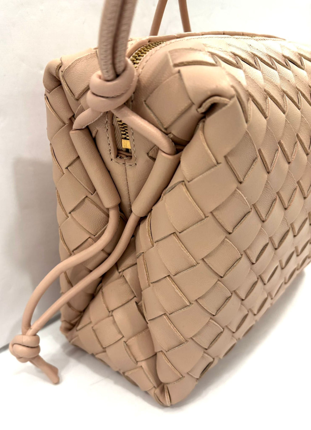 BOTTEGA VENETA NAPPA INTRECCIATO SMALL LOOP CAMERA BAG