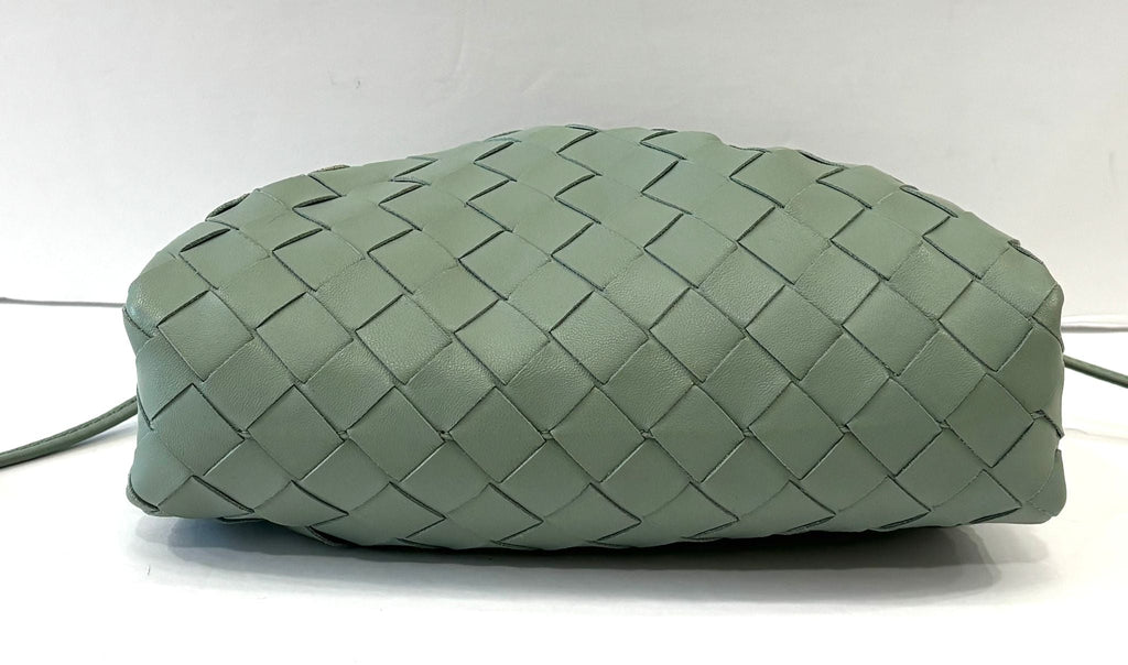 BOTTEGA VENETA SMALL LAMBSKIN LEATHER CLUTCH SHOULDER BAG