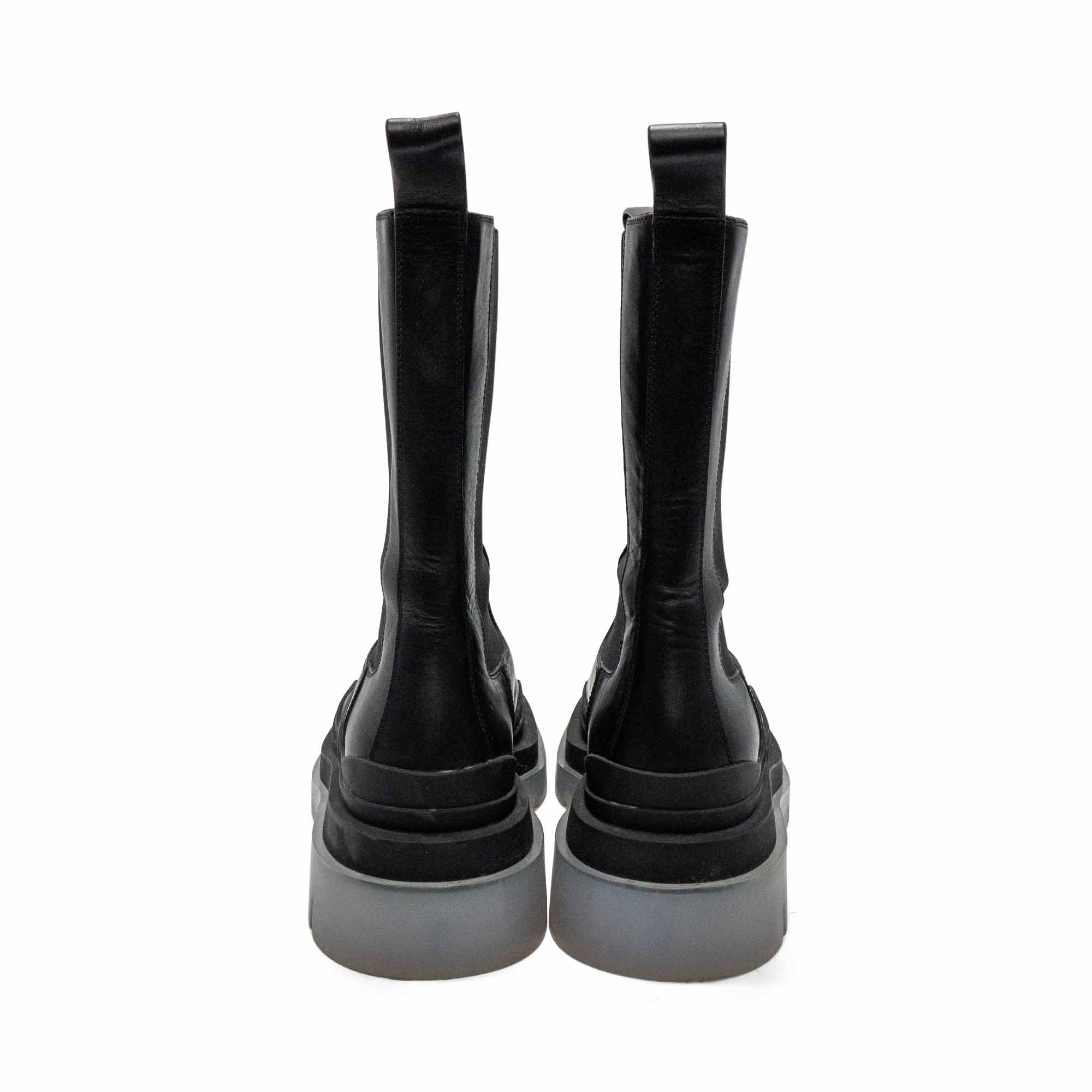 Bottega Veneta 'Tire' Chelsea Boots - Women's 37.5