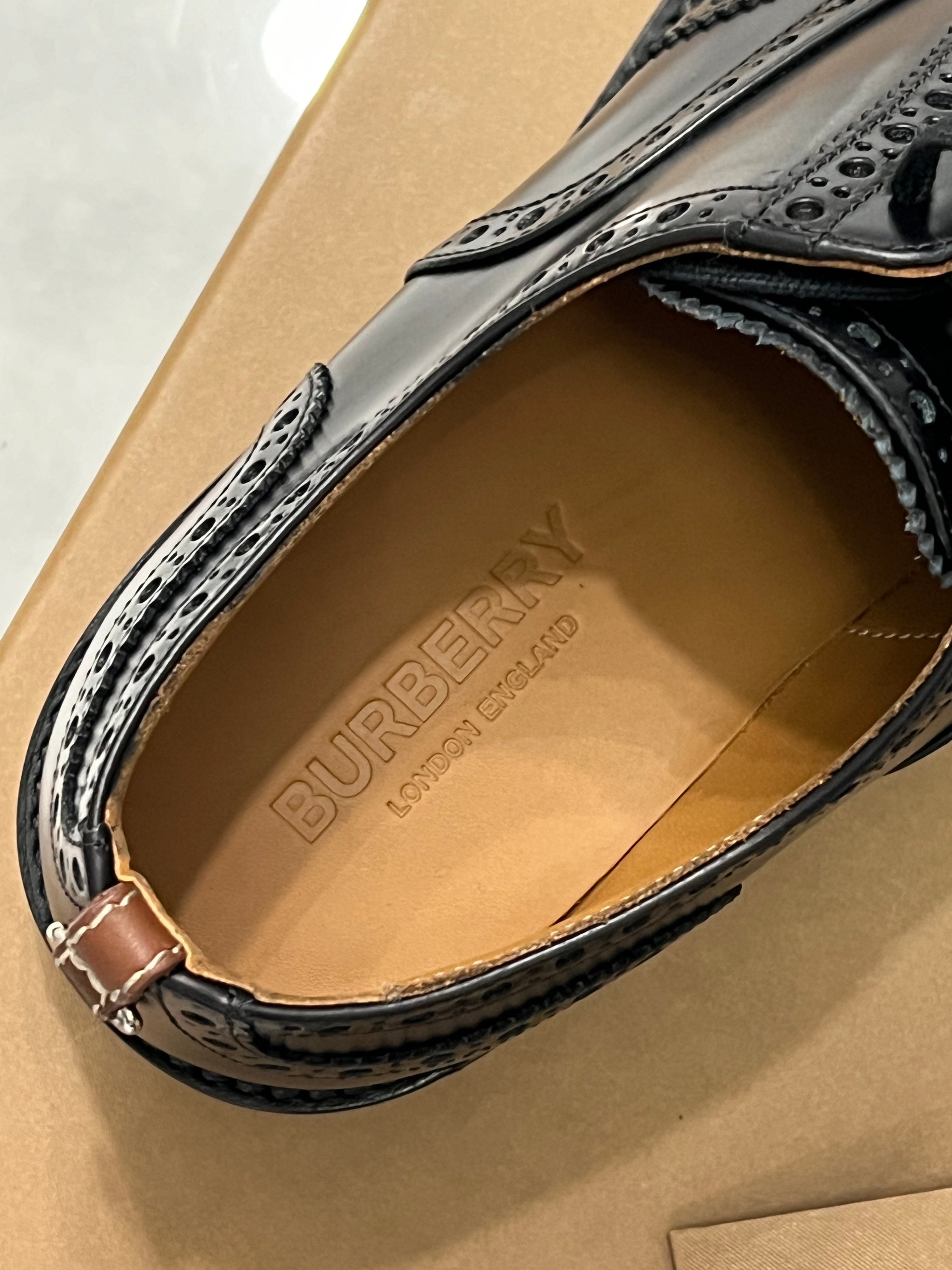 BURBERRY OXFORD BROGUES LEATHER SHOES