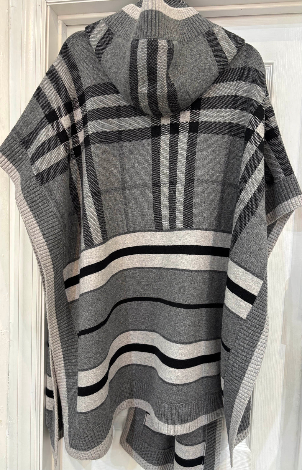 BURBERRY CARLA CHECK WOOL BLEND CAPE
