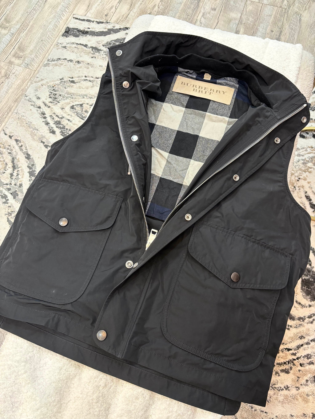 BURBERRY MEN'S VEST