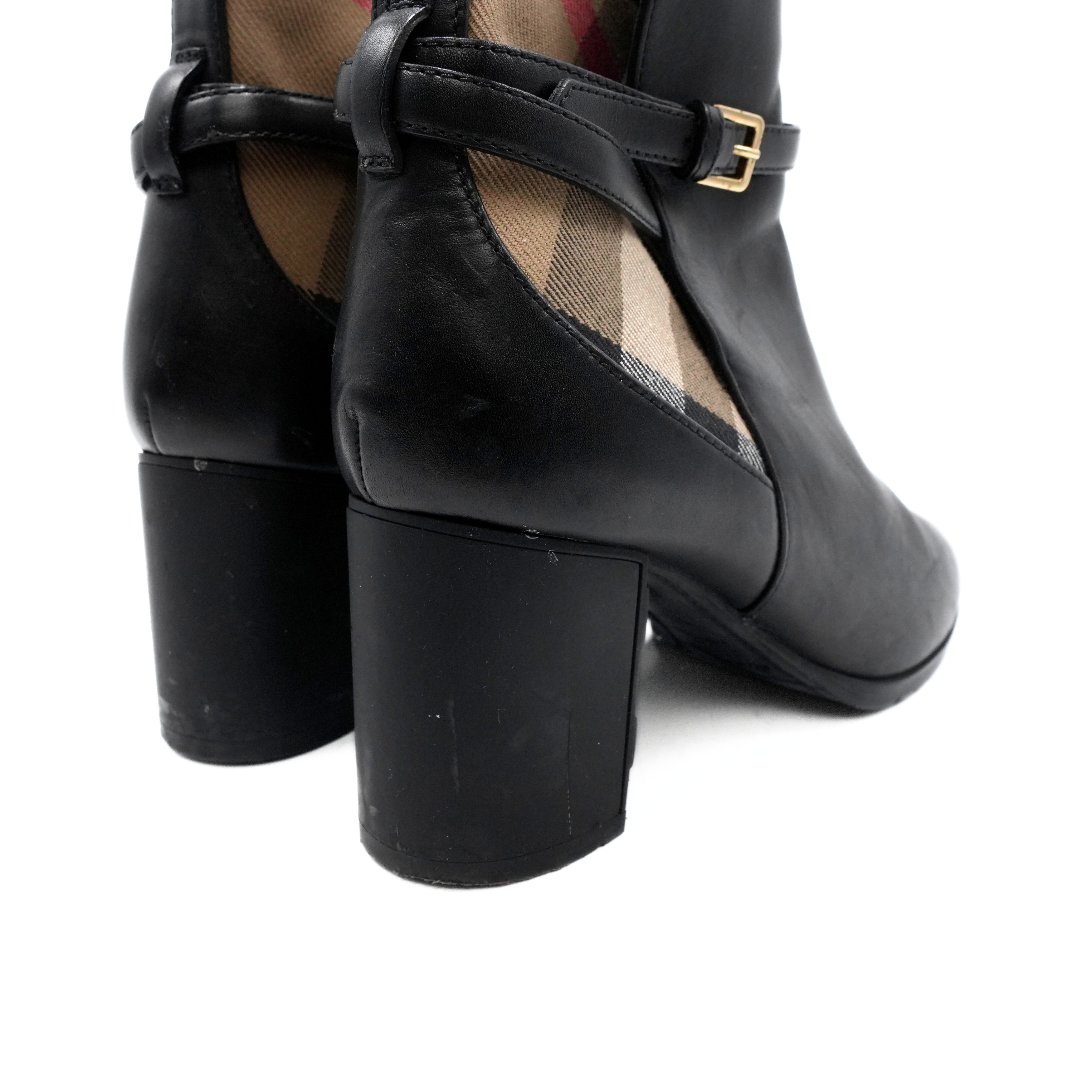 Burberry Novacheck Ankle Boots - Women's 35.5