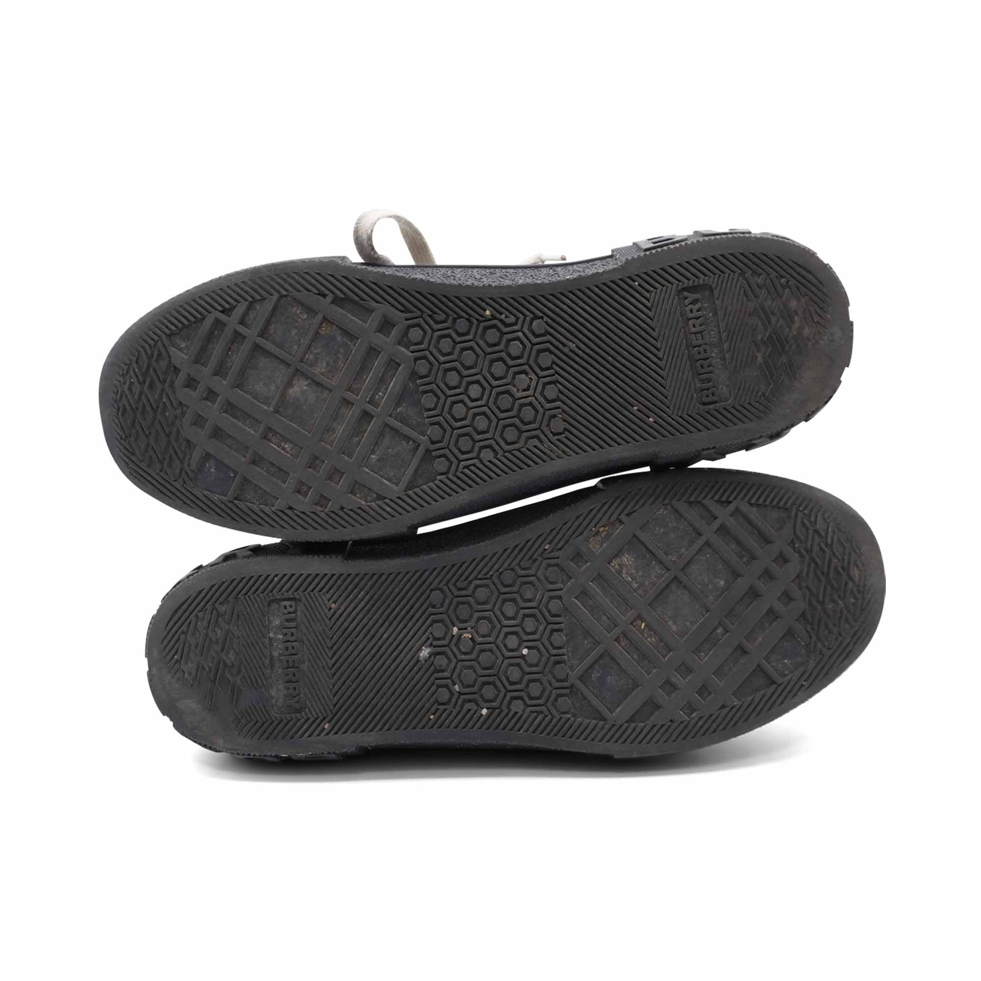 Burberry Novacheck Low Top Sneakers - Women's 38