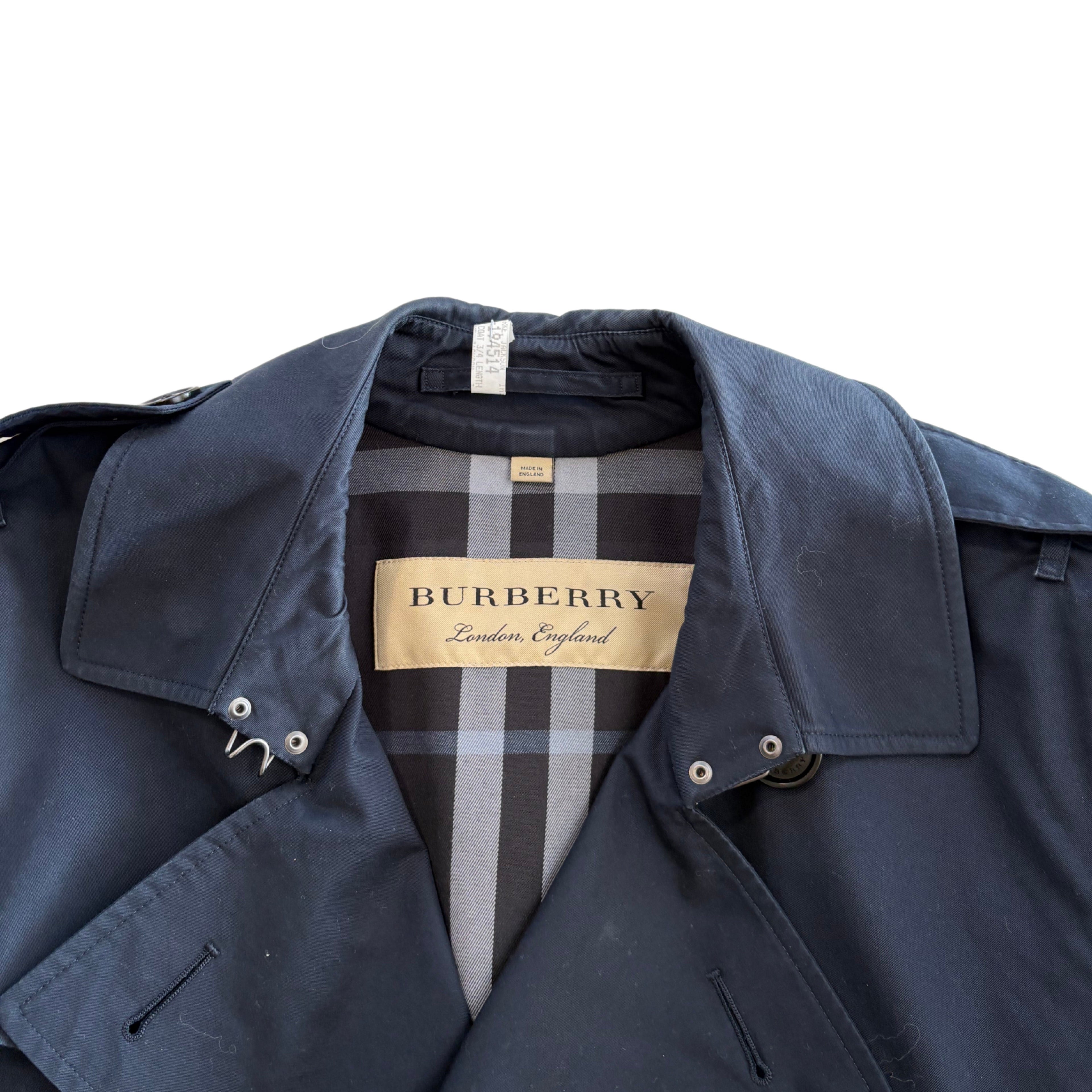Burberry Trench Coat - Men's 46