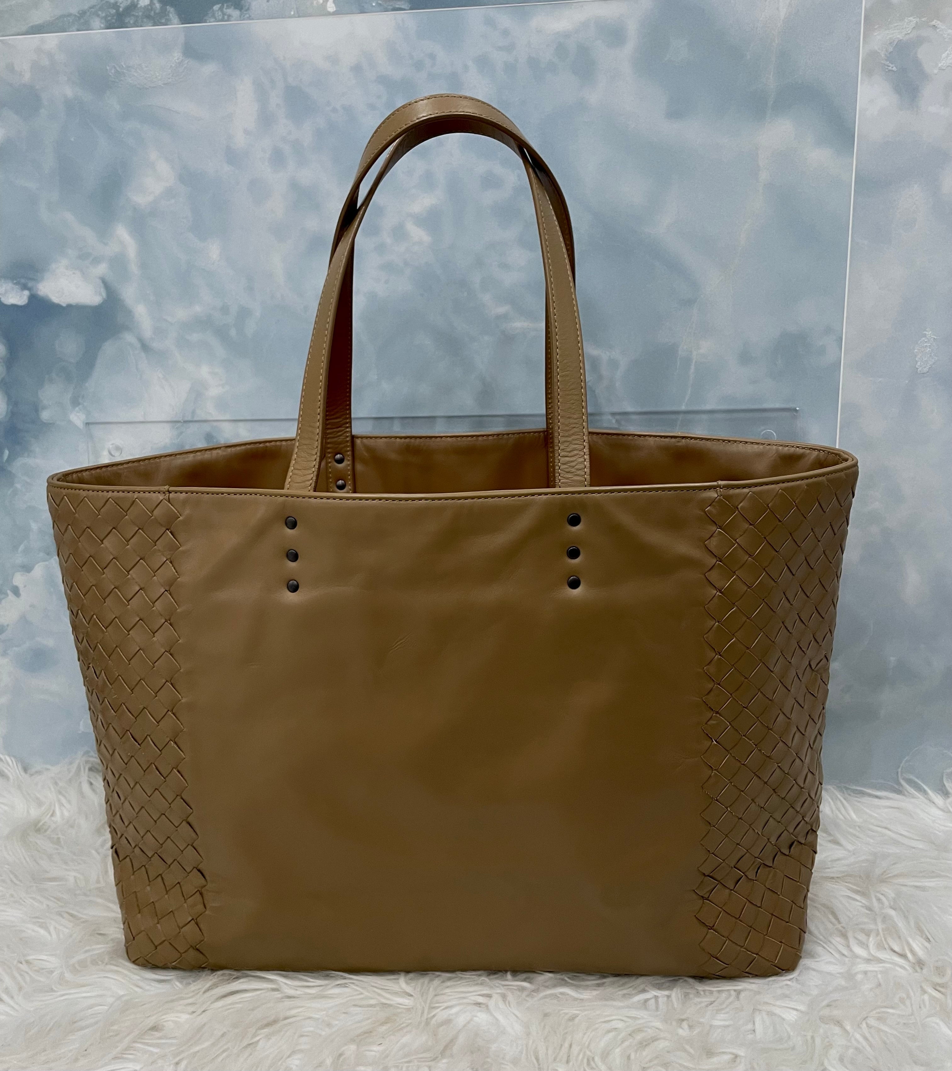 BOTTEGA VENETA INTRECCIATO WOVEN ETOUPE LAMBSKIN TOTE BAG