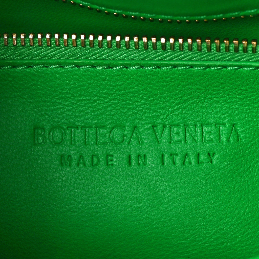 BOTTEGA VENETA LAMBSKIN MAXI INTRECCIATO PADDED CASSETTE CHAIN BAG