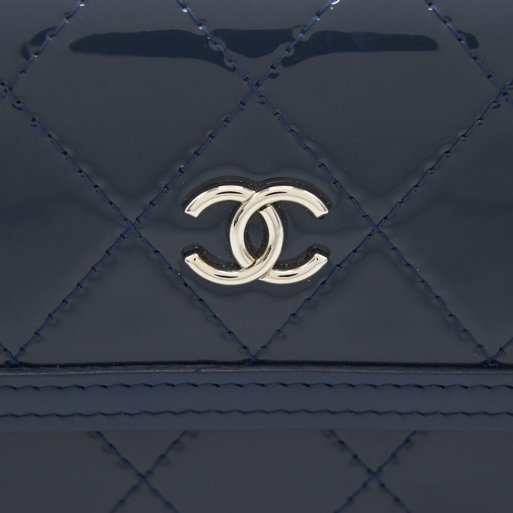Chanel Flap Wallet Patent Leather Dark Blue Serial 20