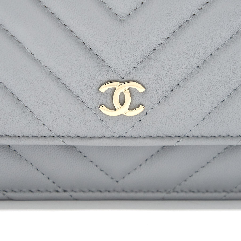 Chanel Wallet On Chain 20c Light Grey L