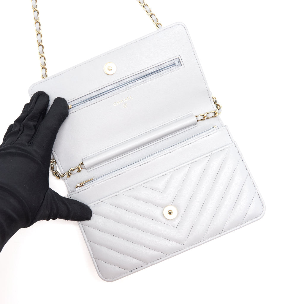Chanel Wallet On Chain 20c Light Grey L