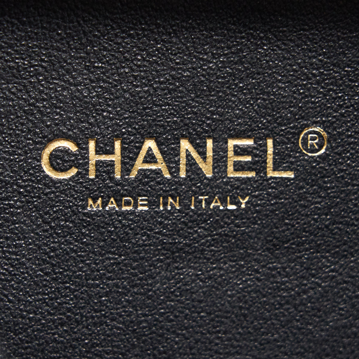 Chanel Caviar Small Vanity case black & white