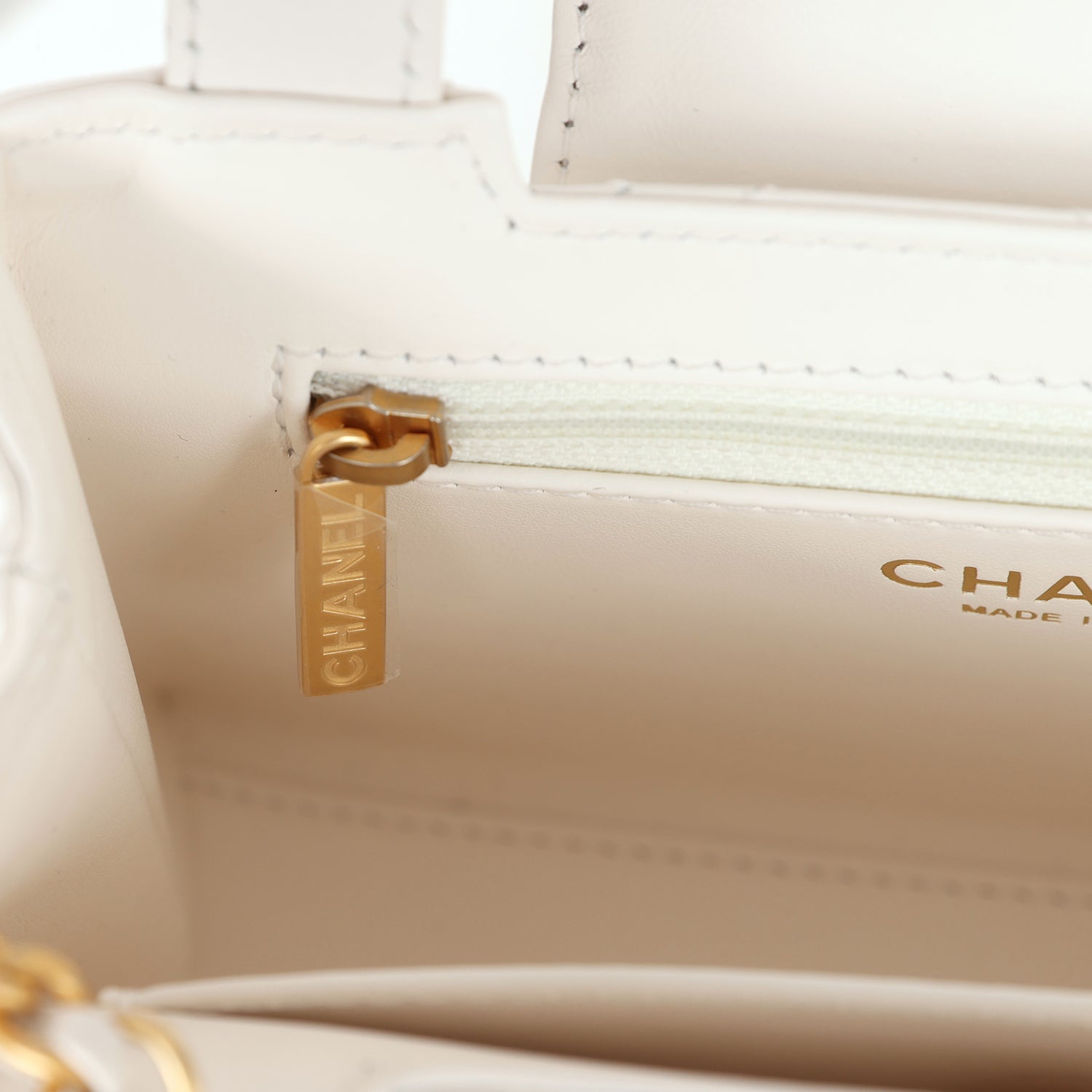 Chanel Small Kelly Shopper White Shiny Aged Calfskin Brushed Gold Hardware