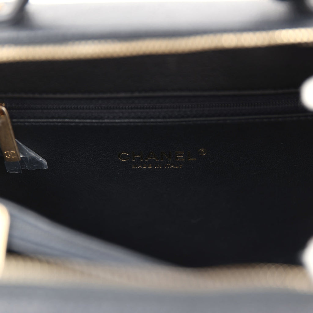 Chanel Medium CC Filigree Vanity Case Black Caviar Antique Gold Hardware