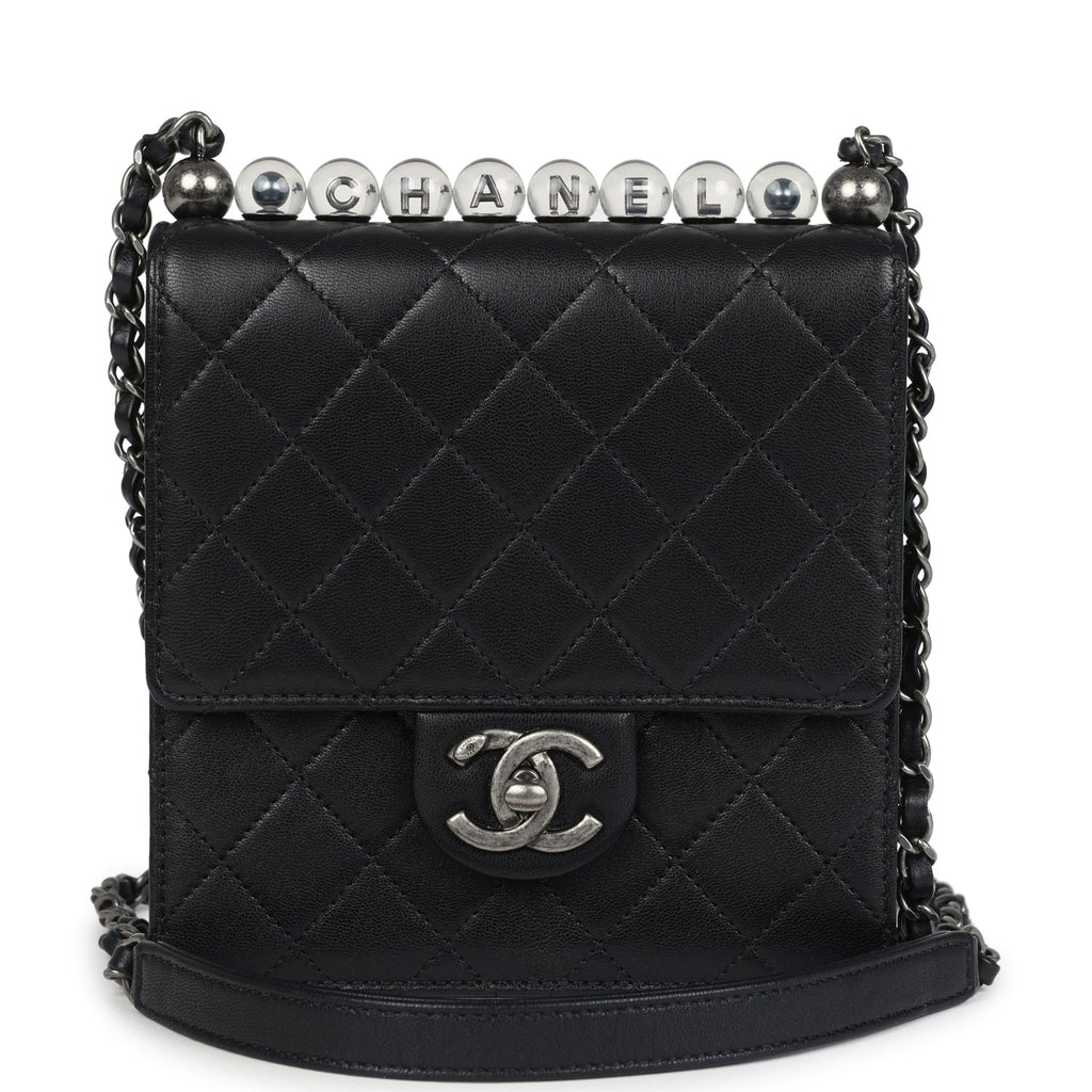 Chanel Chic Pearls Flap Bag Black Calfskin Aged Ruthenium Hardware
