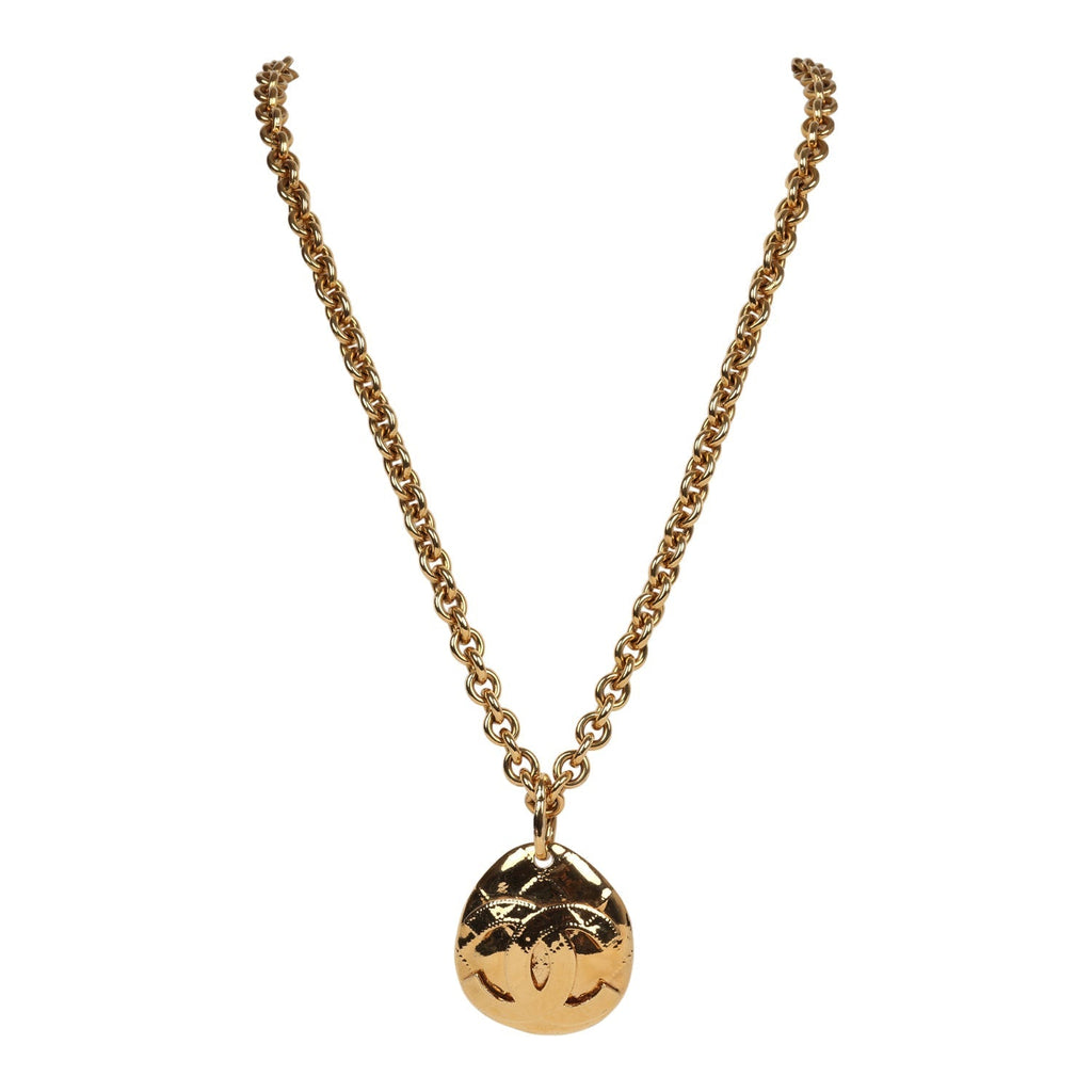 Chanel Vintage 24K Gold Plated CC Quilted Oval Pendant Necklace