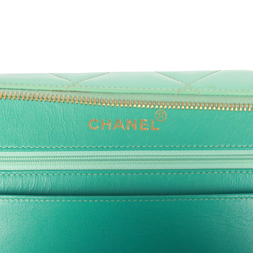 Chanel Vintage Vanity Case Bag Turquoise Patent Gold Hardware