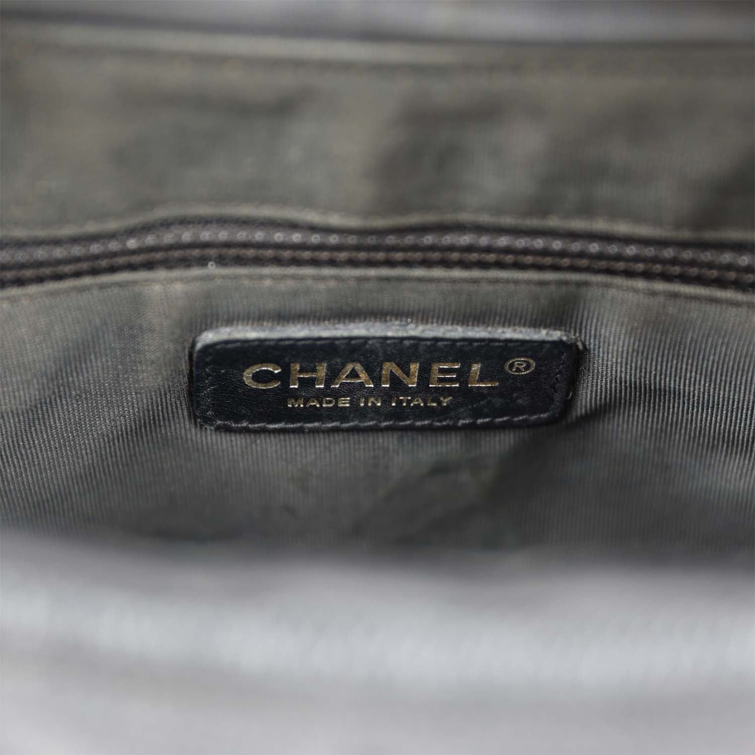 Chanel Vintage Timeless CC Shoulder Bag Black Caviar Gold Hardware