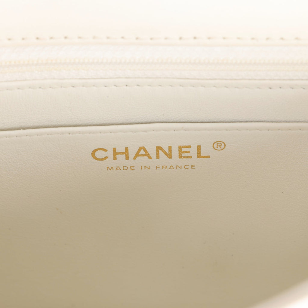 Chanel Vintage Medium Single Flap Bag White Lambskin Gold Hardware