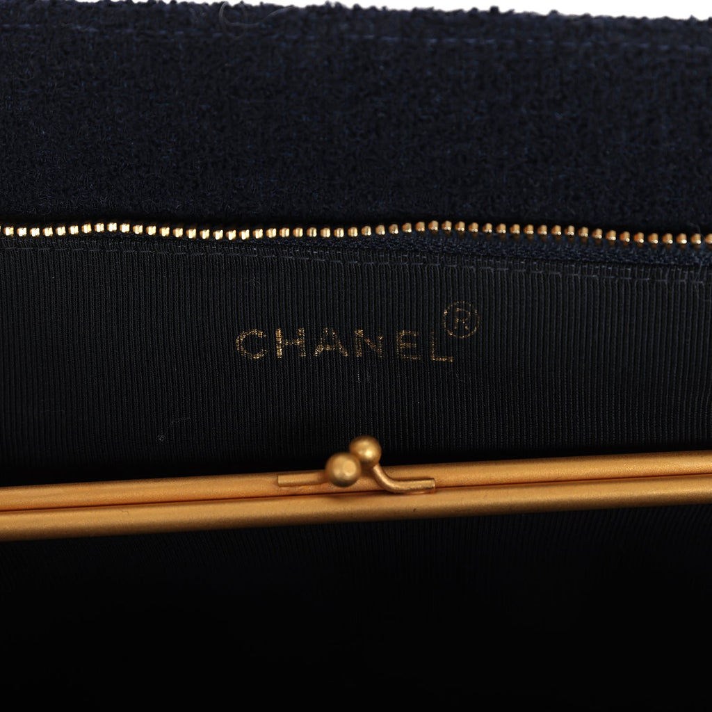 Chanel Vintage Shoulder Bag Navy Tweed Gold Hardware