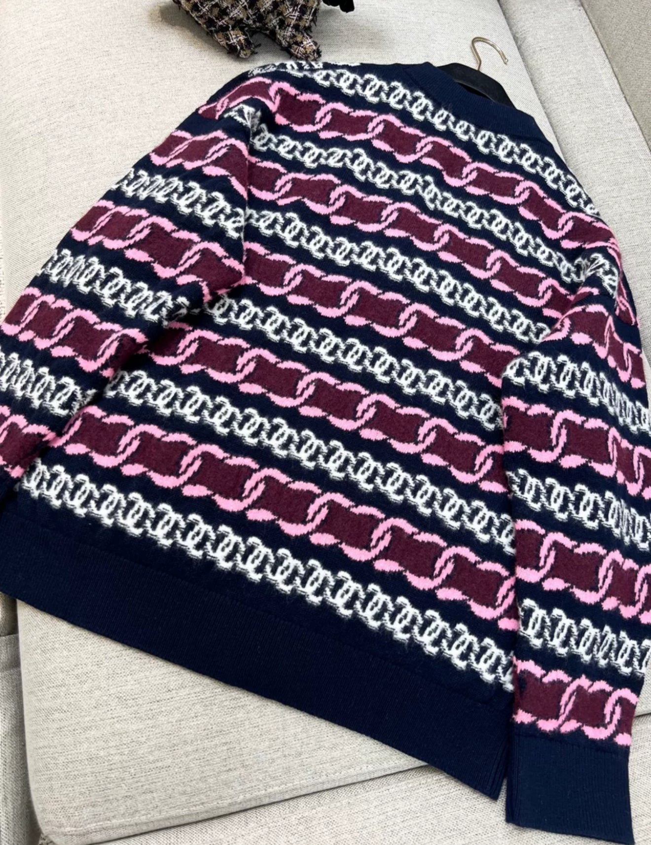 Chanel 23B Navy blue & Burgundy igan