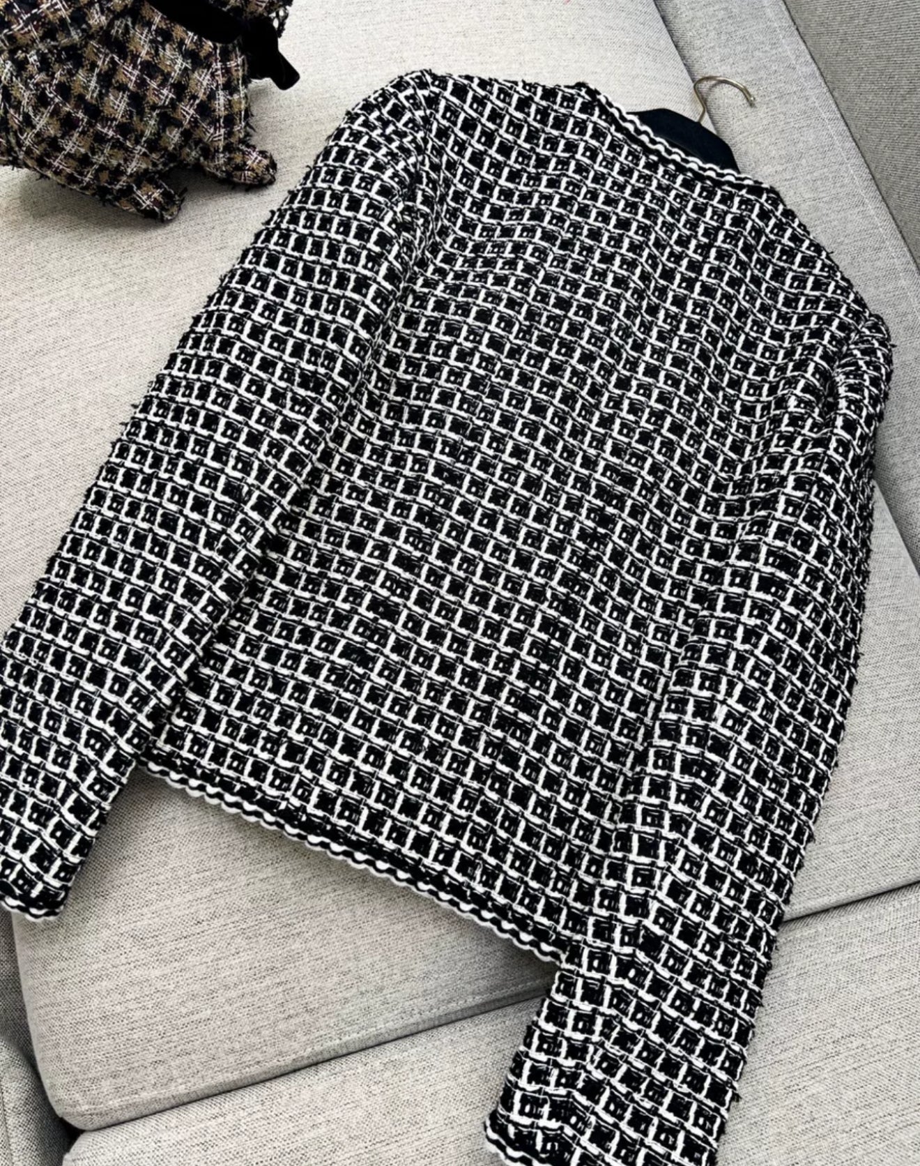 Chanel 25C black and white jacket