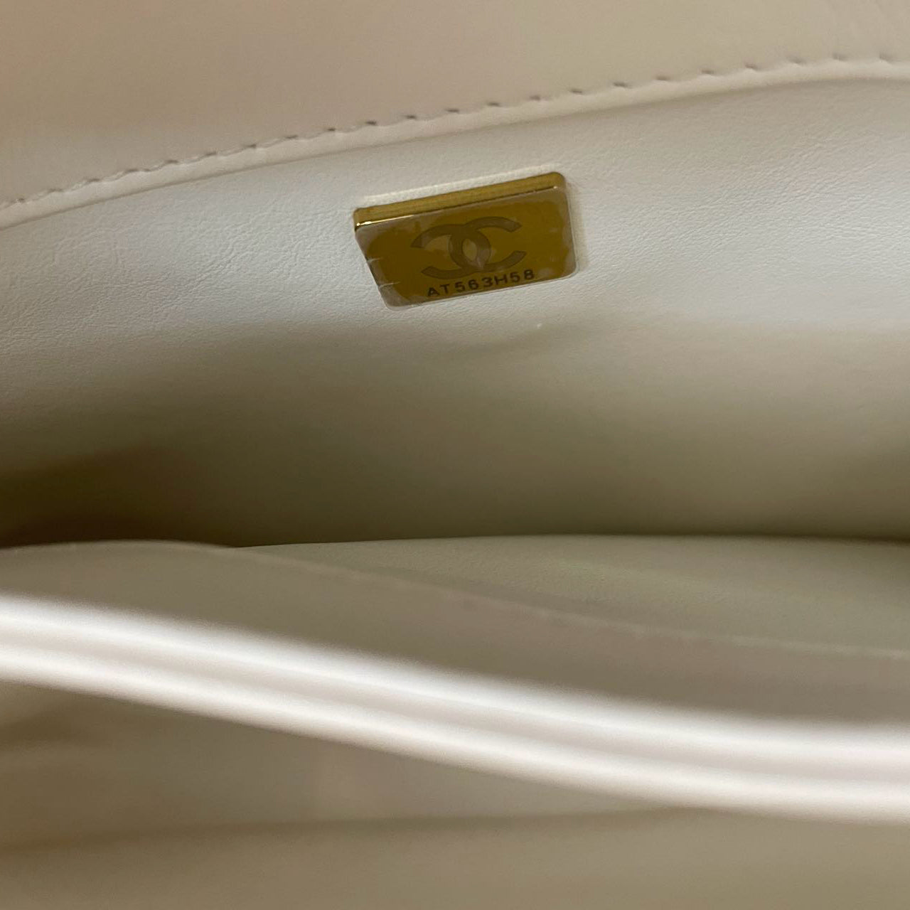 Chanel White Trendy CC Bag In Lambskin Leather With Top Handle In Small Size
