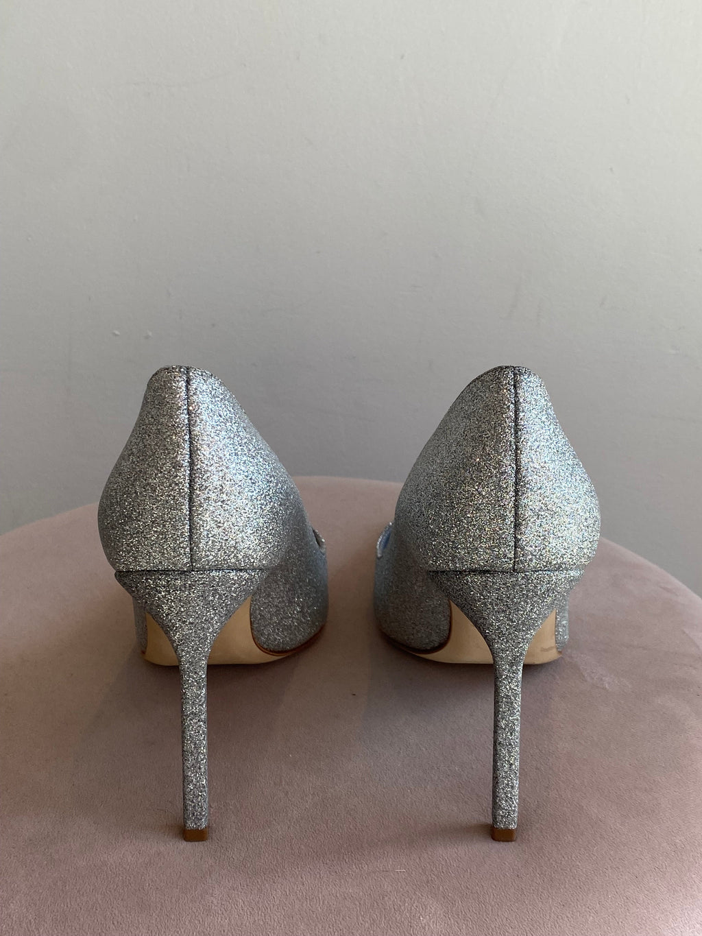 Manolo Blahnik Glitter Pumps -38