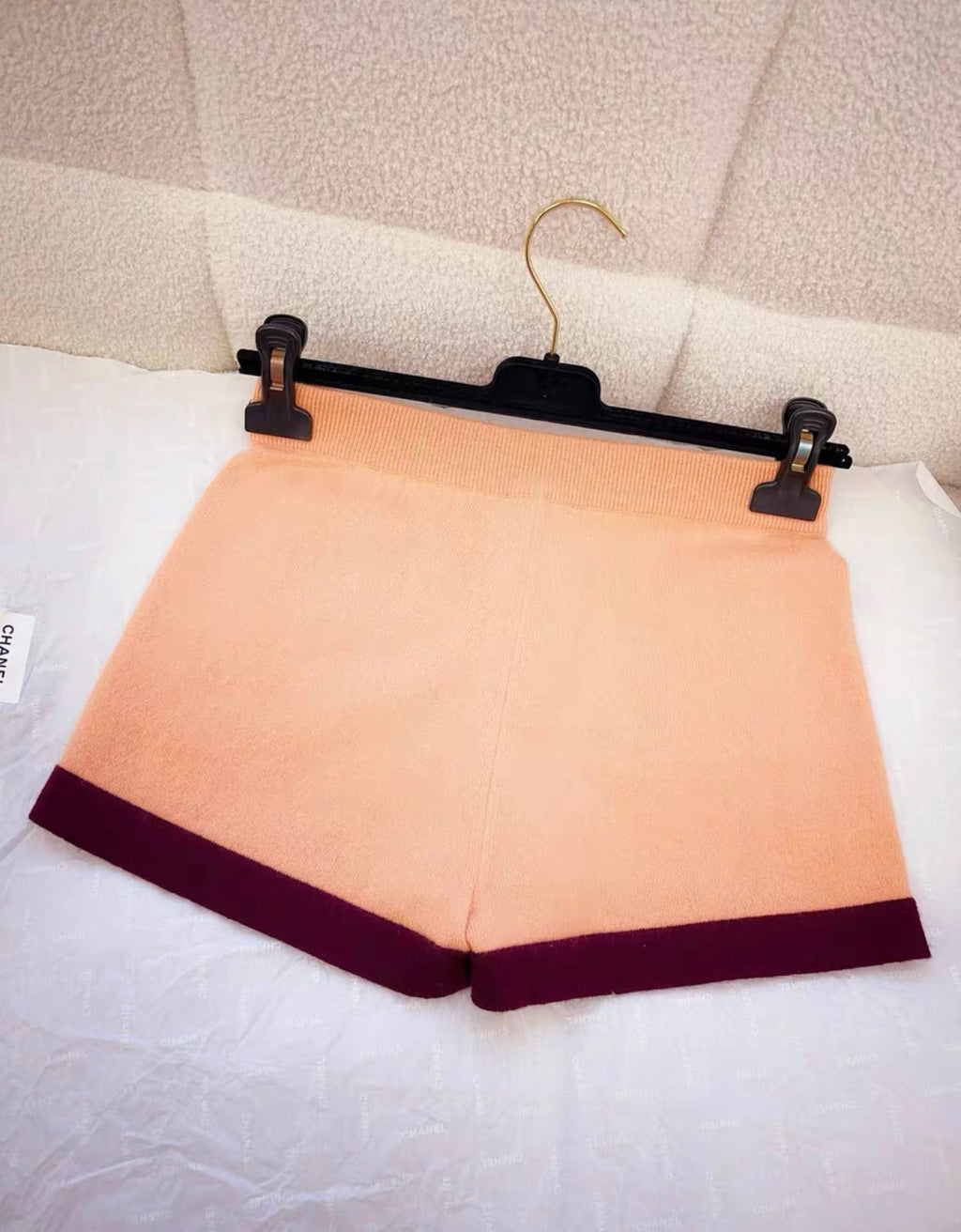 Chanel 20A orange red cashmere igan and shorts size 36