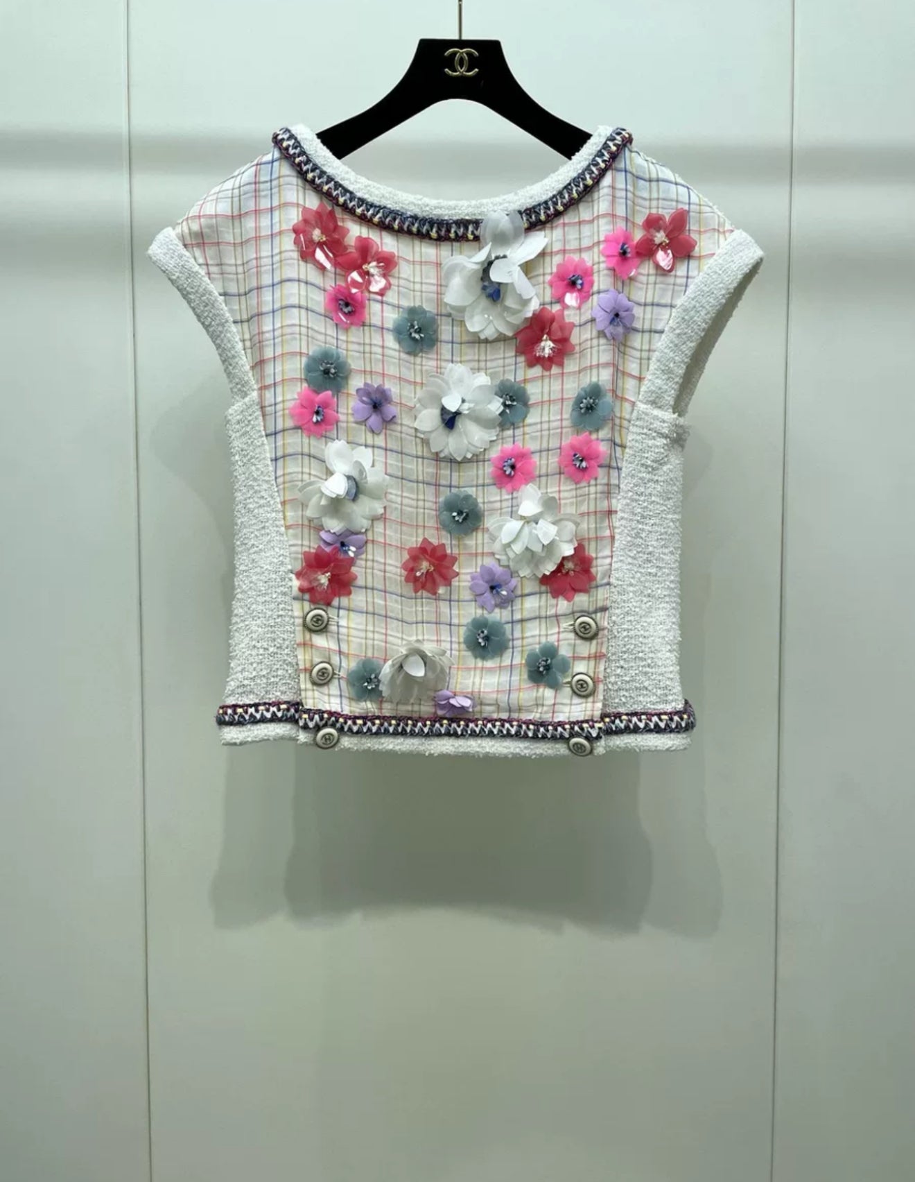 Chanel flower top