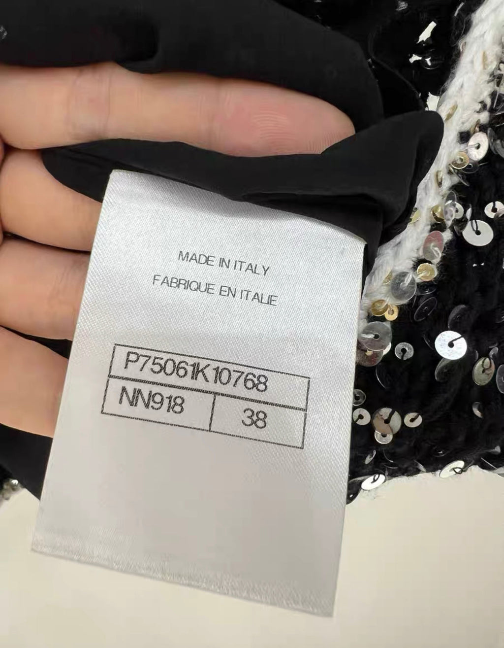Chanel 23s black sequined bow top size 38