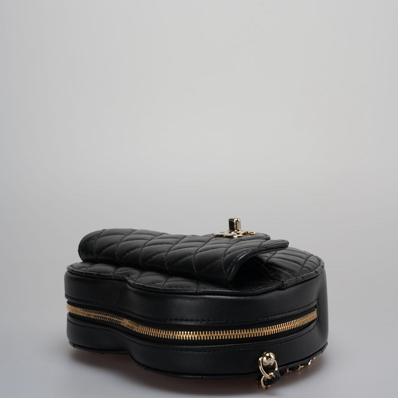 Chanel Lambskin Quilted CC In Love big Heart Clutch With Chain in Black