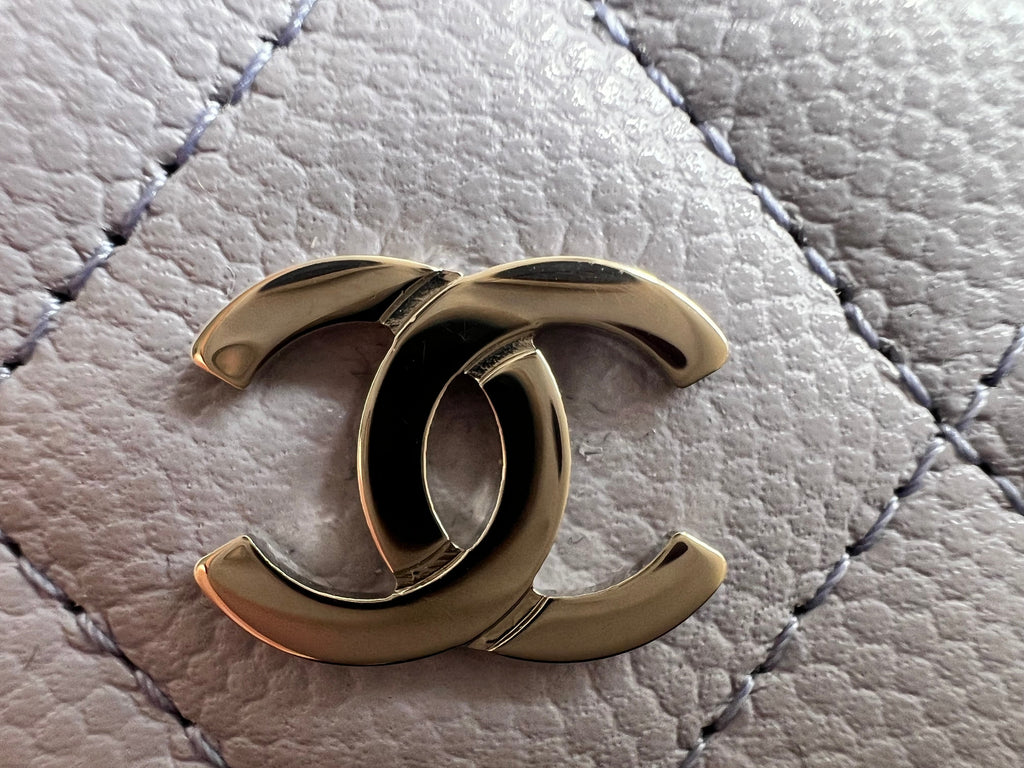 Chanel Lilac Caviar  Holder with Silver Hardware (RRP £410)