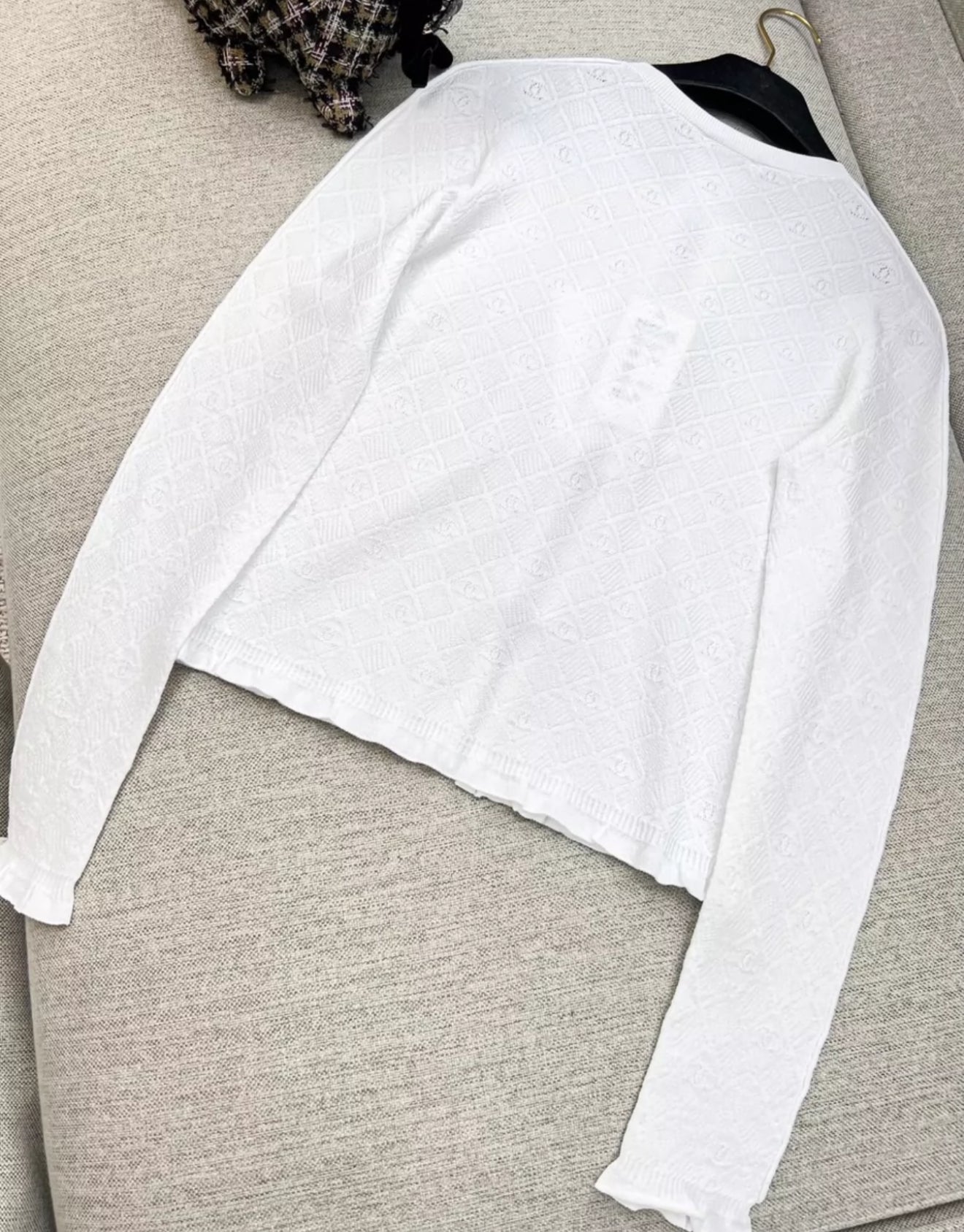 Chanel 24P white igan