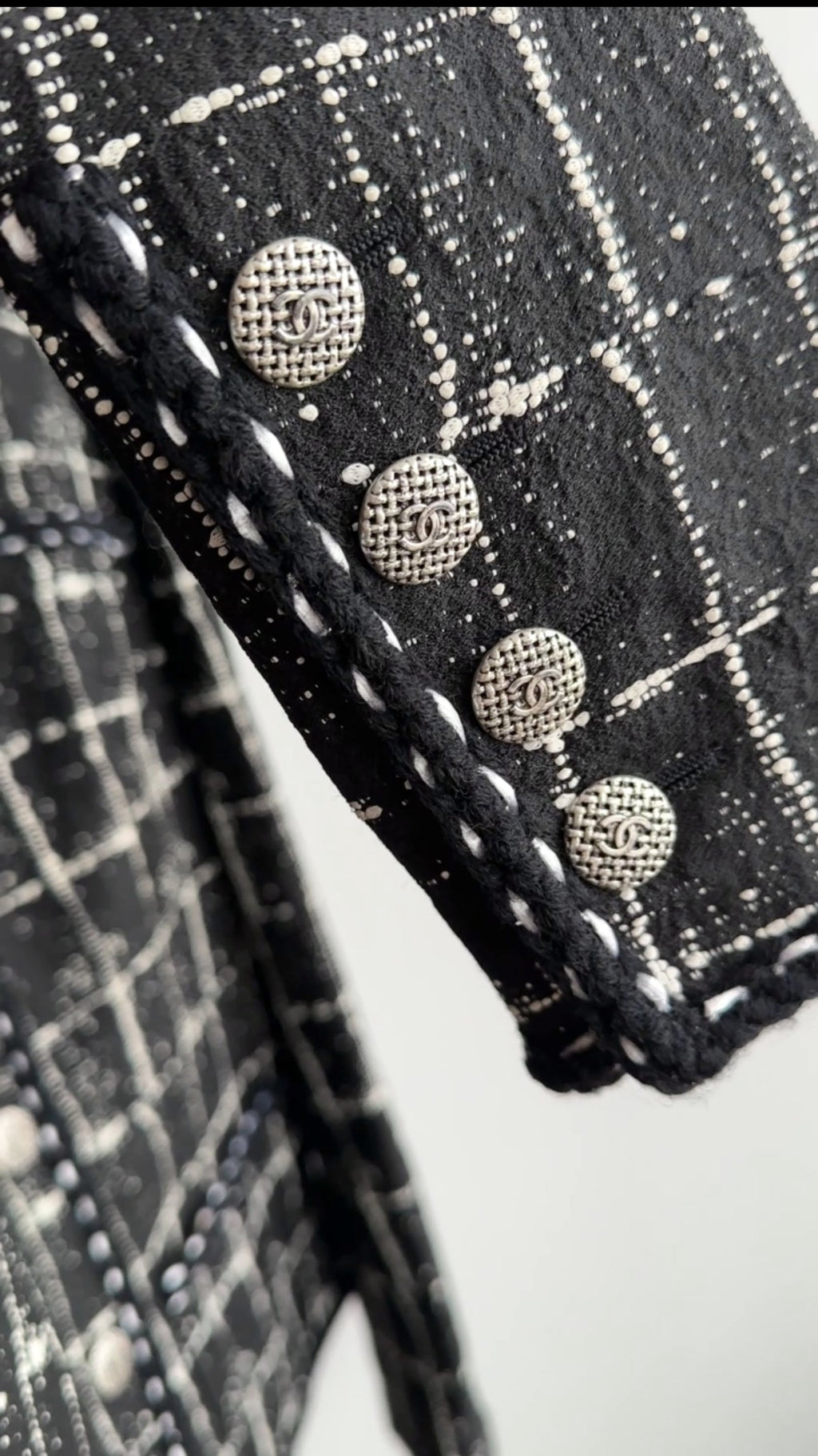 Chanel 14P Black and White Grid Jacket with Buttons - FR42