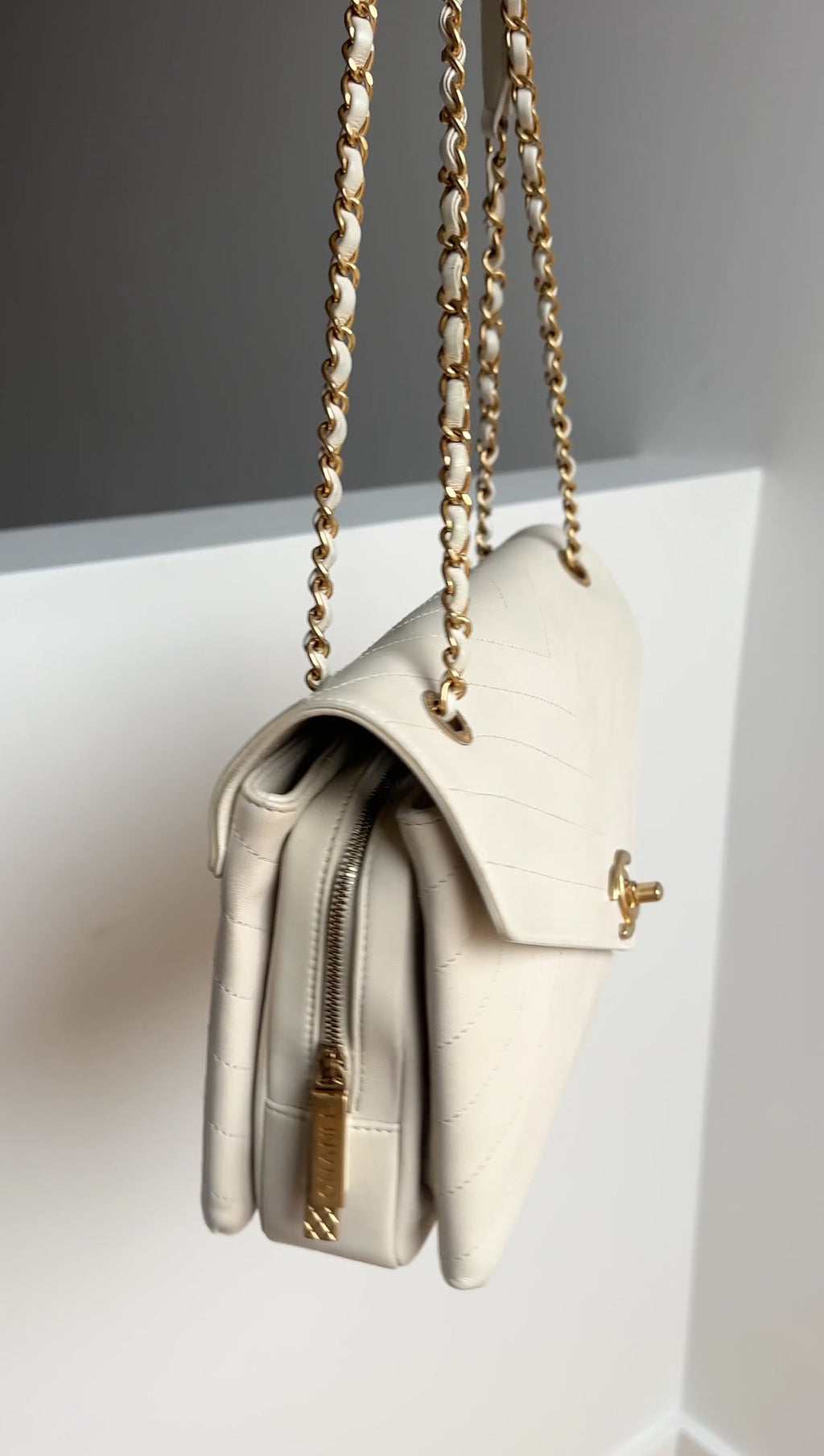 Chanel Ivory Chevron Stitch Compartment Medium Flap Bag