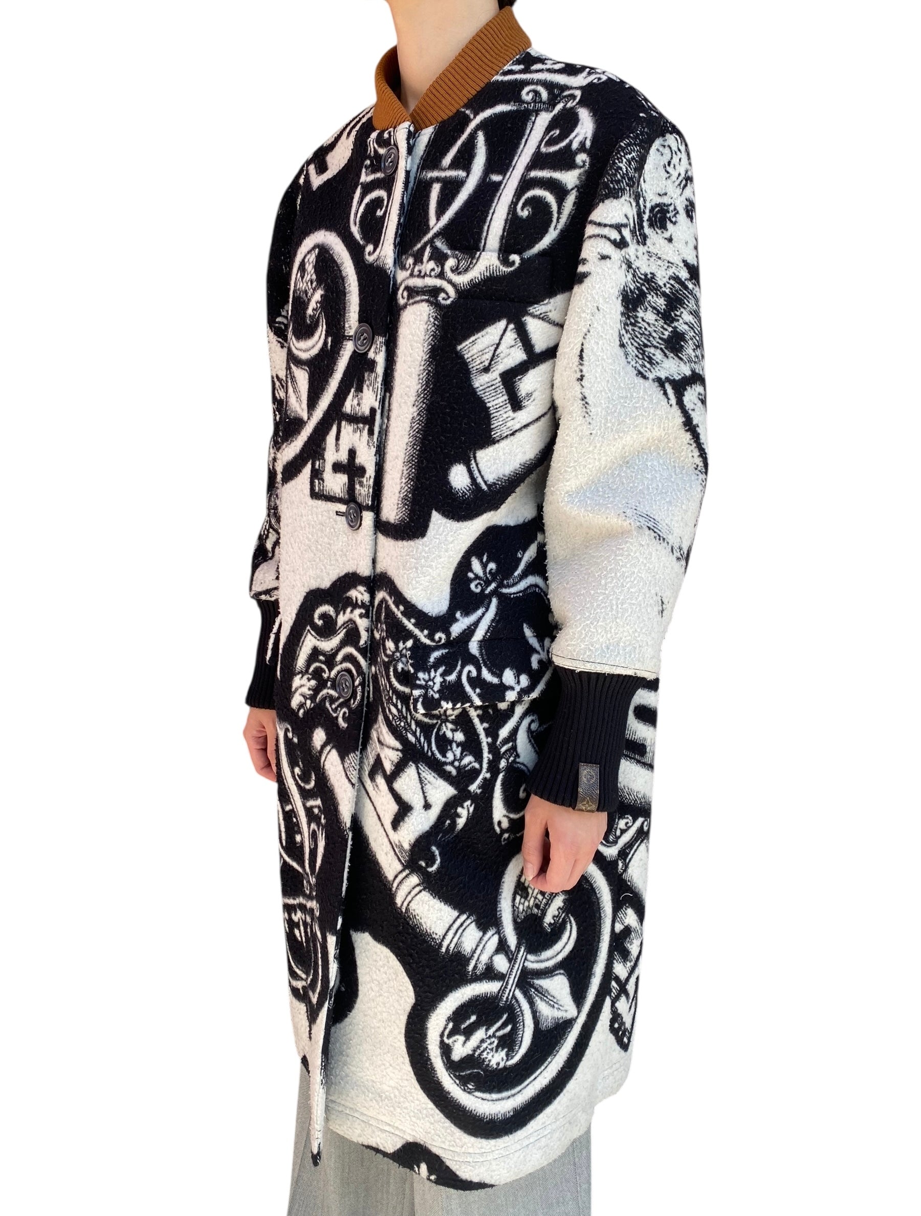 Louis Vuitton 2021 White Jacquard Wool Coat - 36