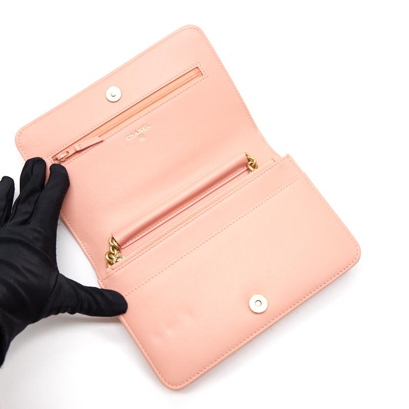 Chanel Boy Chanel Wallet on Chain cavier Pink with