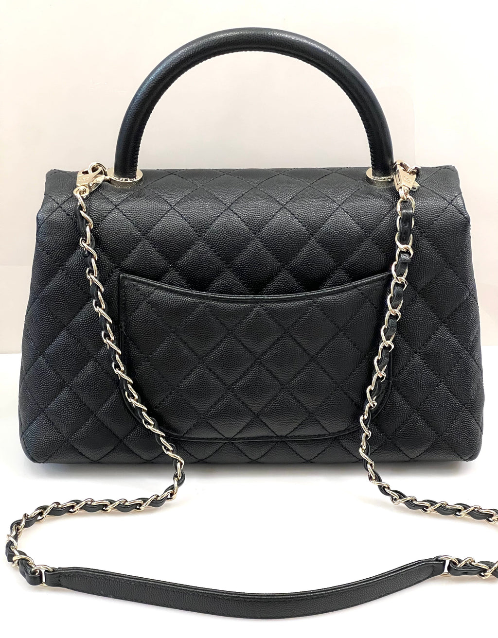 CHANEL CAVIAR QUILTED COCO HANDLE 21P MEDIUM SHOULDER BAG