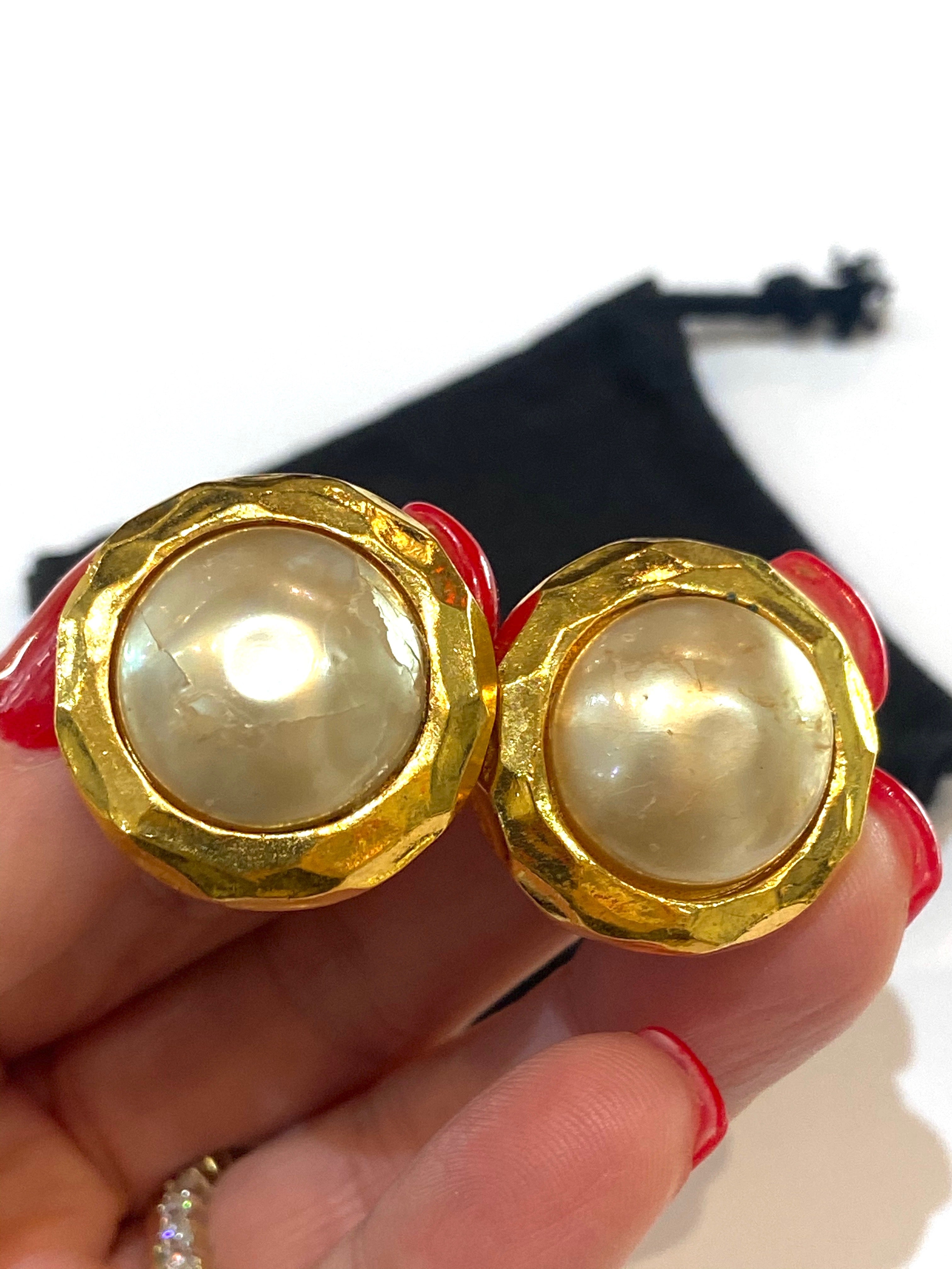 CHANEL CC VINTAGE CLIP-ON PEARL EARRINGS