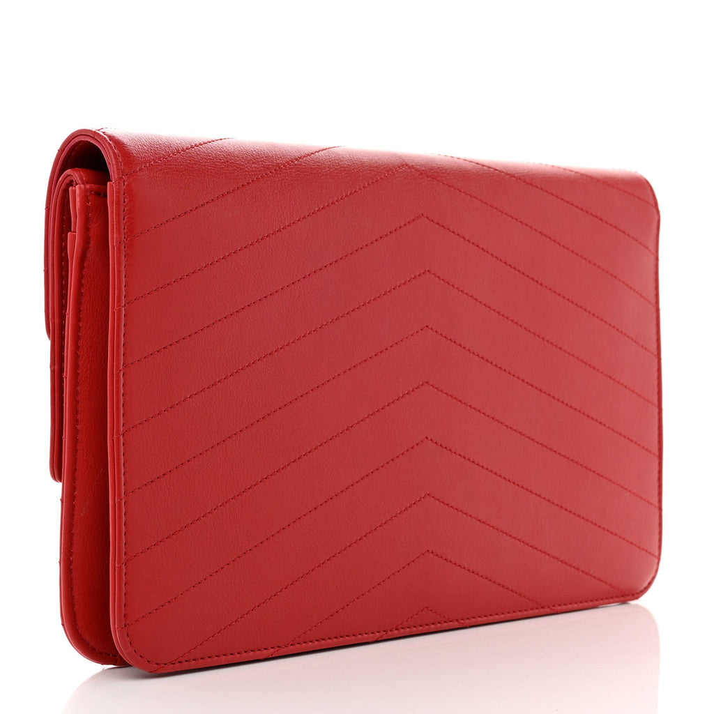 CHANEL CALFSKIN CHEVRON QUILTED CASUAL TRIP CLUTCH BAG