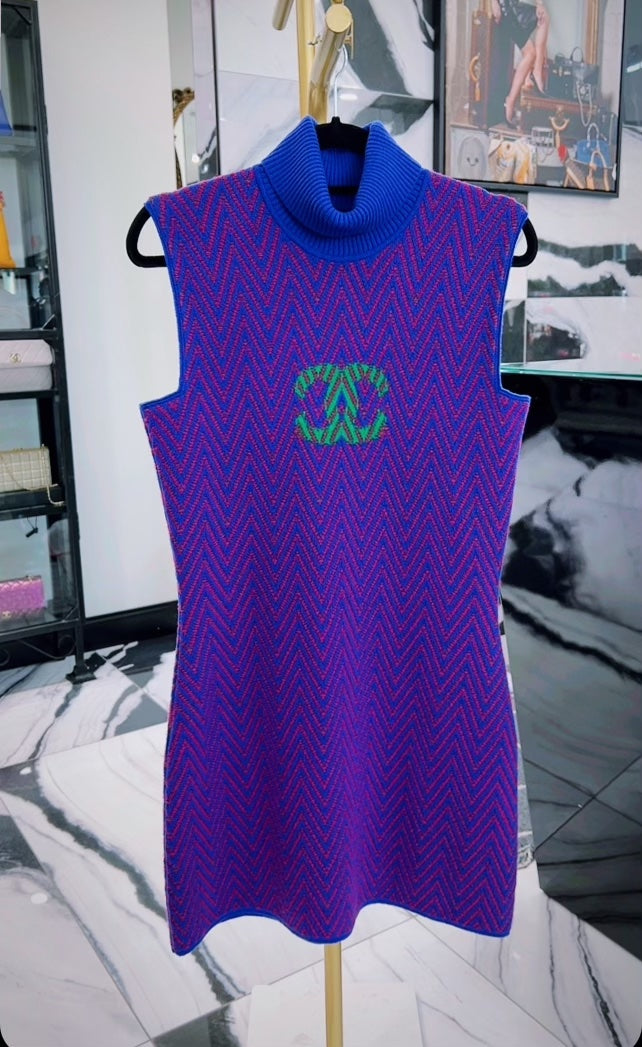 CHANEL CHEVRON CC SLEEVELESS CASHMERE KNIT DRESS