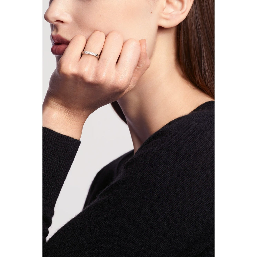 CHANEL COCO CRUSH 18K WHITE GOLD RING