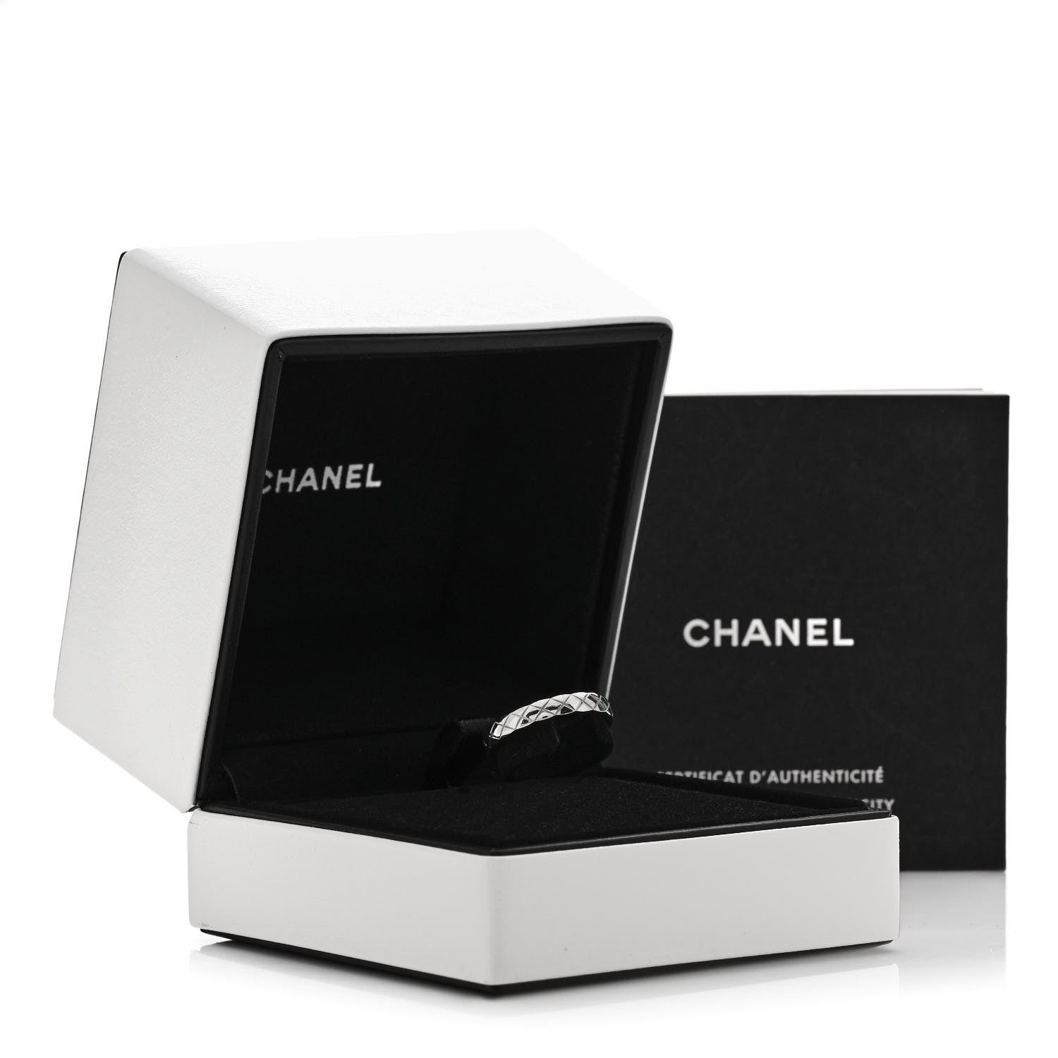 CHANEL COCO CRUSH 18K WHITE GOLD RING