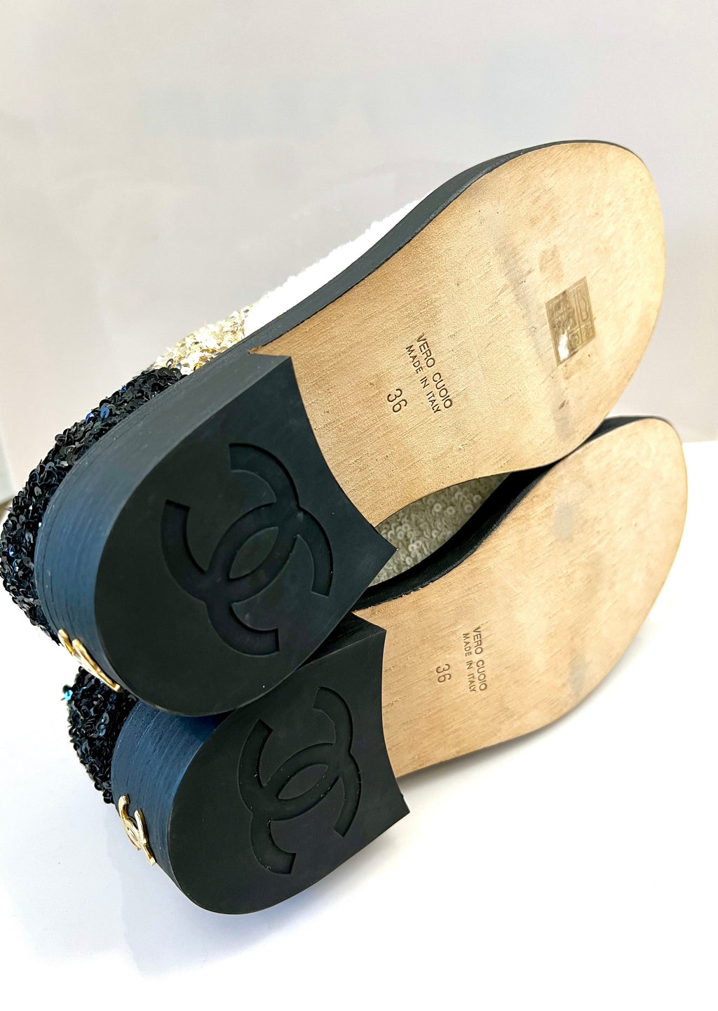 CHANEL INTERLOCKING CC LOGO SEQUIN EMBELLISHED OXFORDS