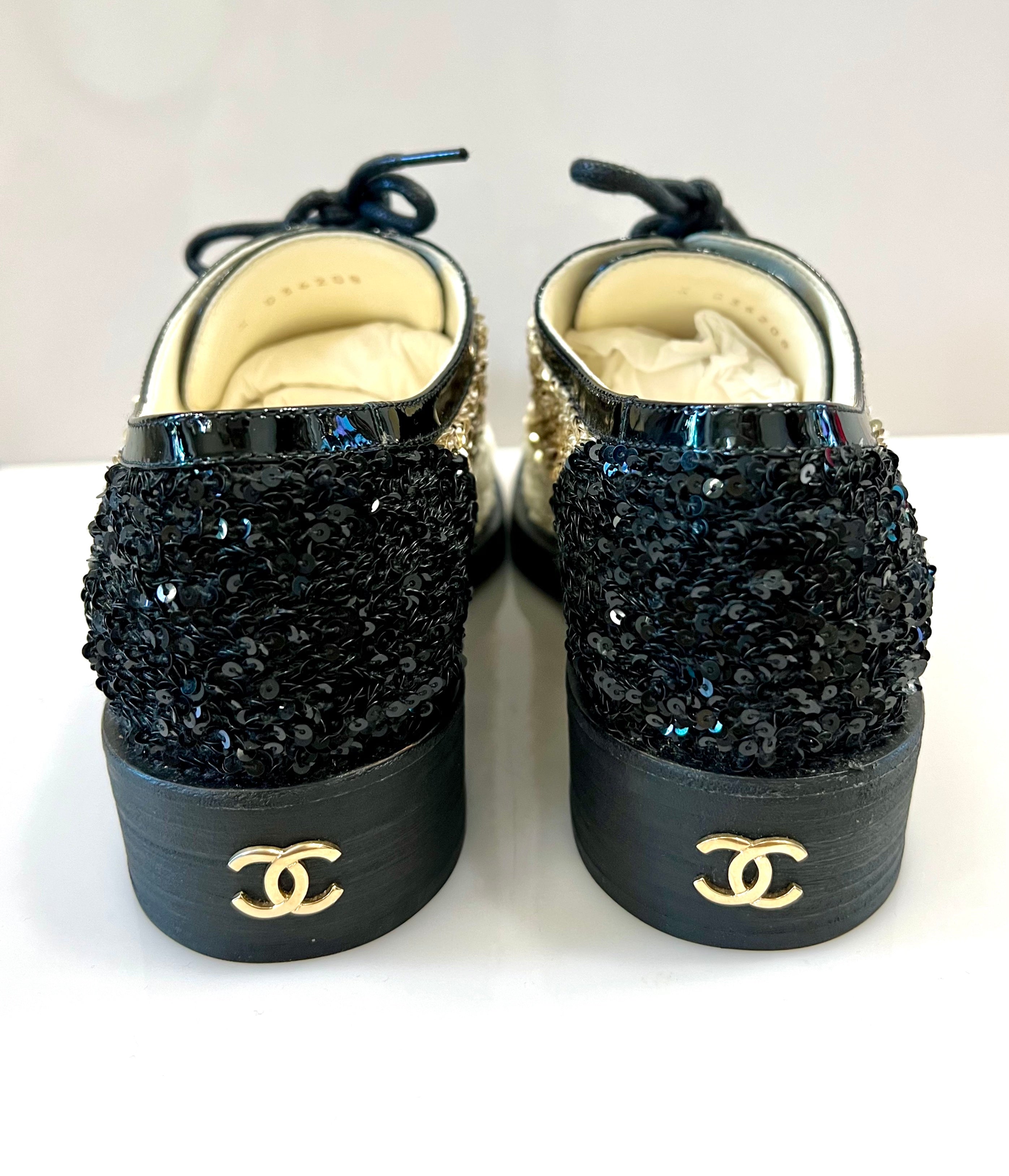 CHANEL INTERLOCKING CC LOGO SEQUIN EMBELLISHED OXFORDS