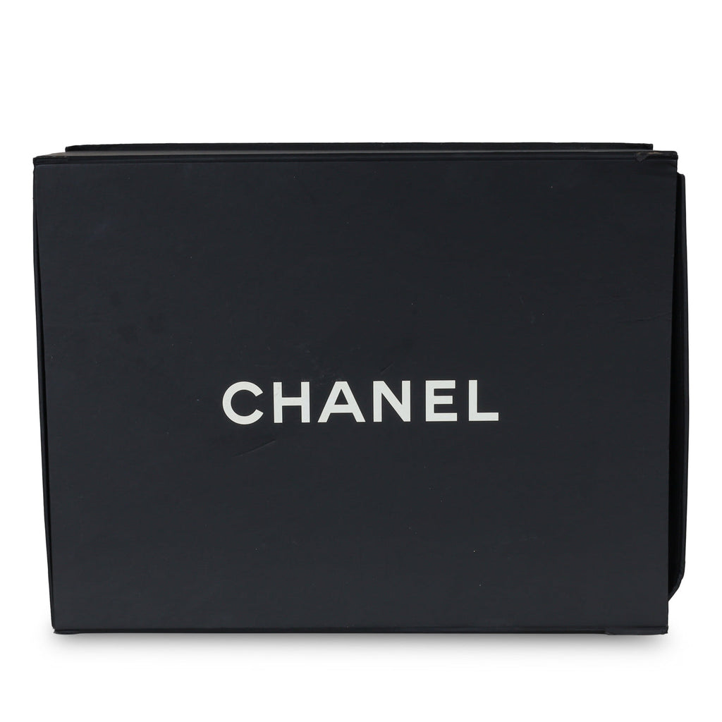 Chanel Classic Flap Bag - Jumbo
