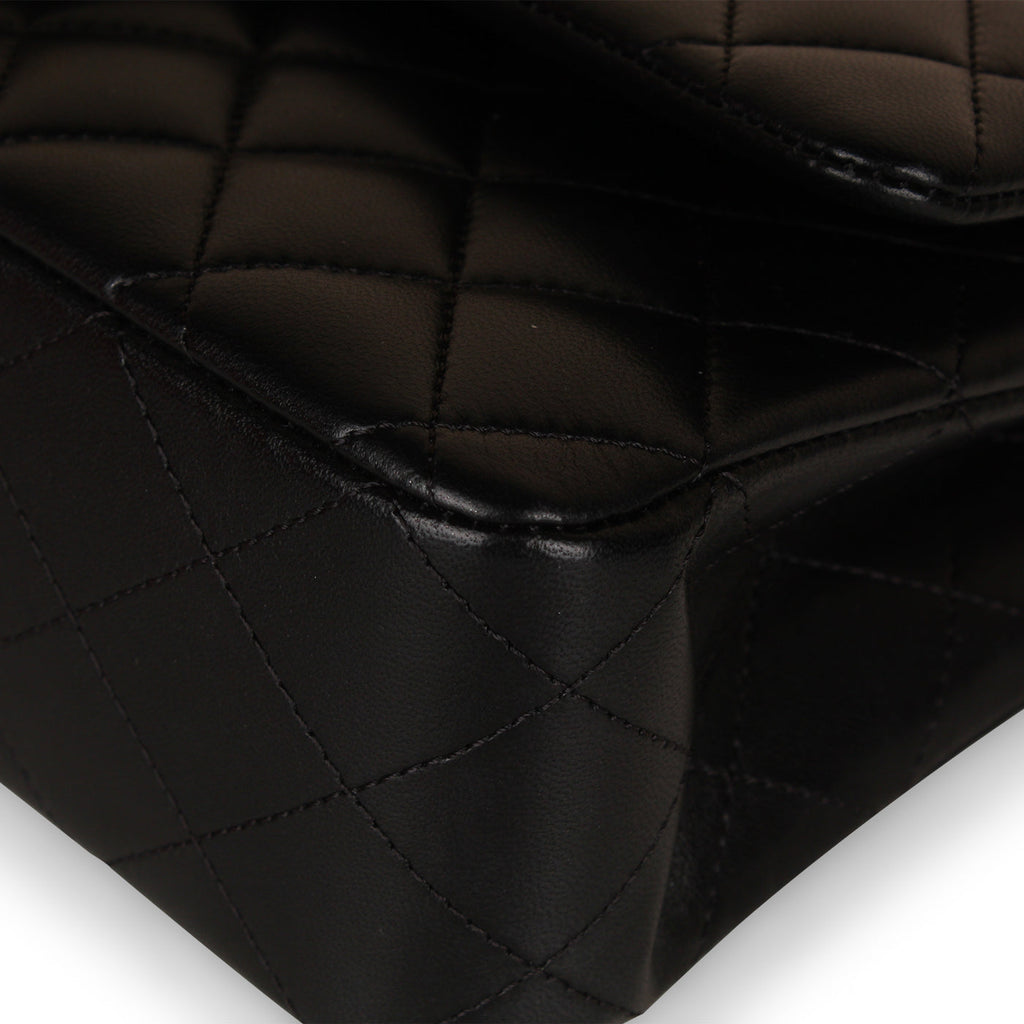 Chanel Classic Flap Bag Medium - Black Lambskin