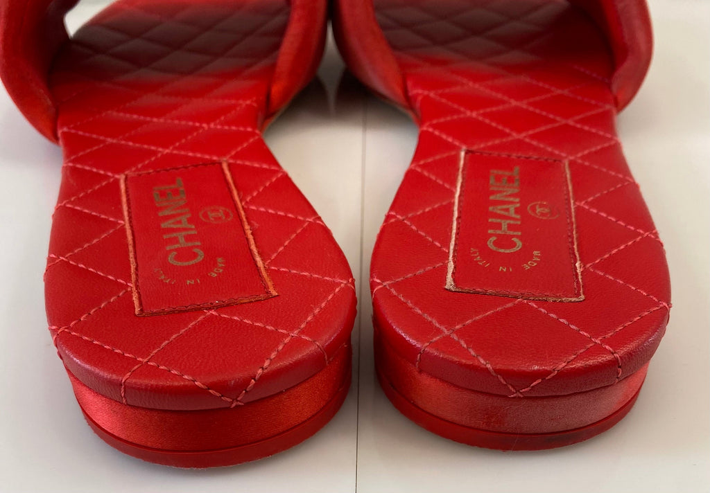 CHANEL CC LOGO SLIDES MULES RED