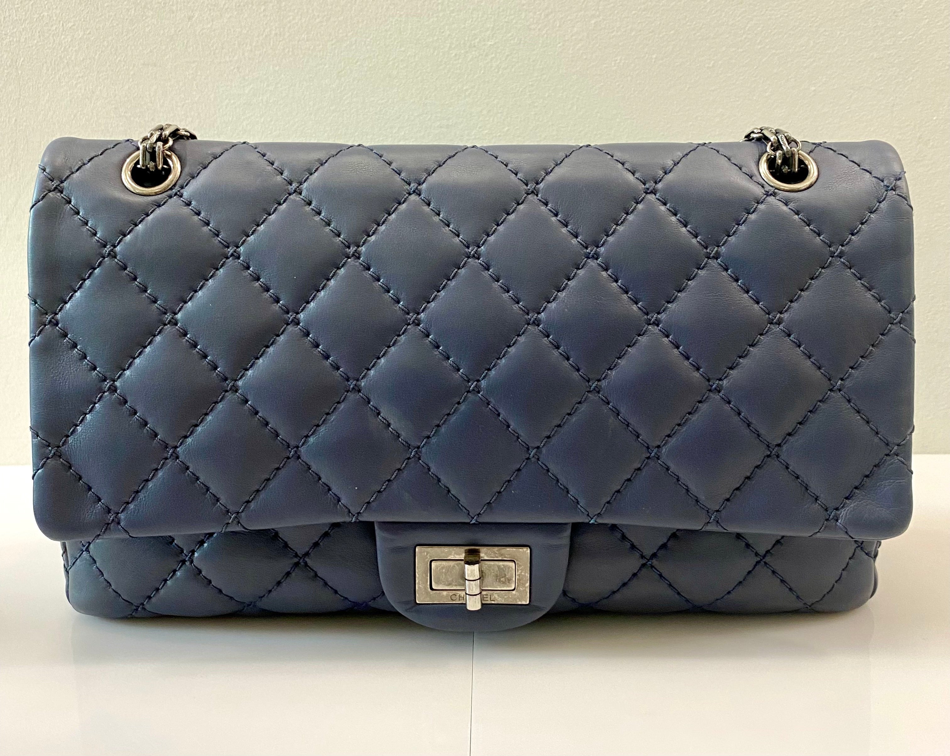 CHANEL 2.55 REISSUE DOUBLE FLAP CALFSKIN LEATHER 226 SHOULDER BAG